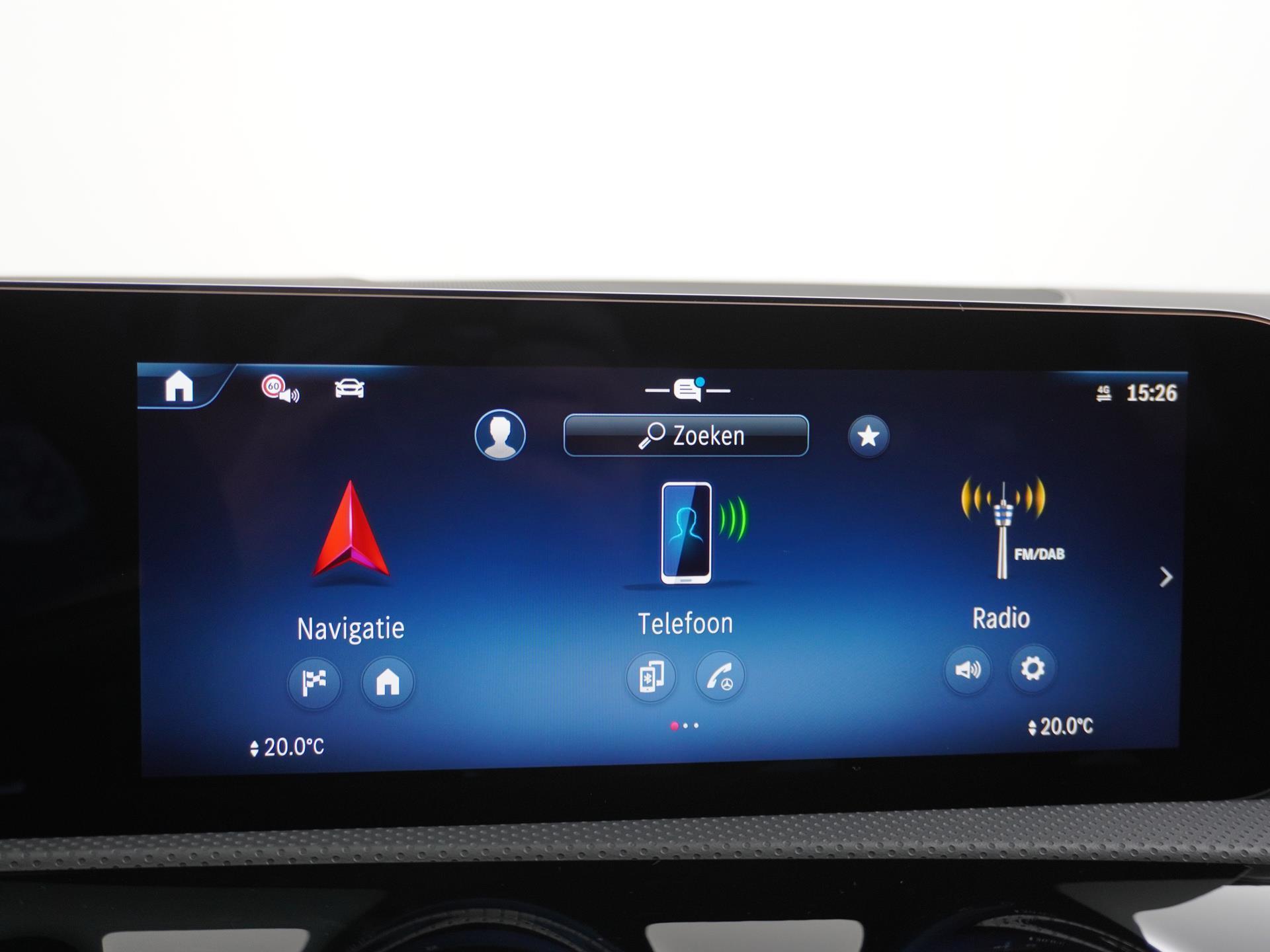 Mercedes-Benz CLA-Klasse Shooting Brake 200 AMG Line 34