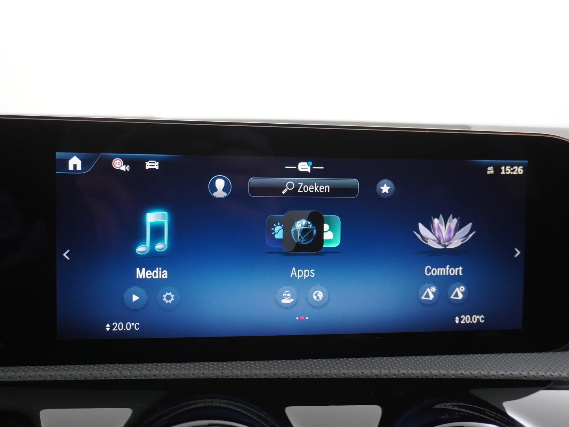 Mercedes-Benz CLA-Klasse Shooting Brake 200 AMG Line 35