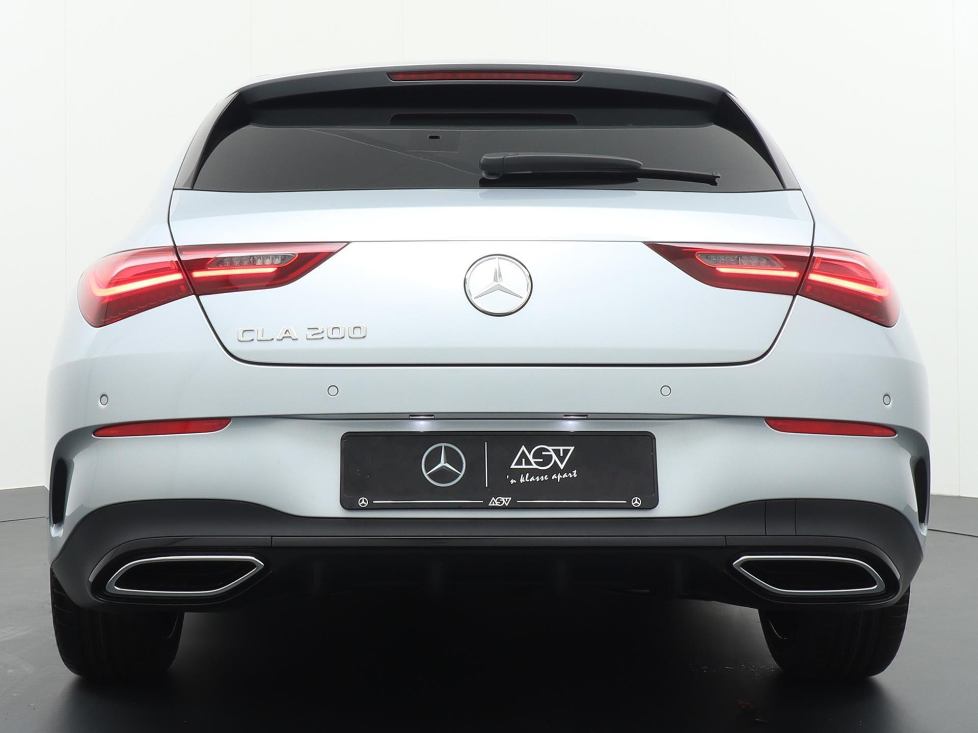 Mercedes-Benz CLA-Klasse Shooting Brake 200 AMG Line 6
