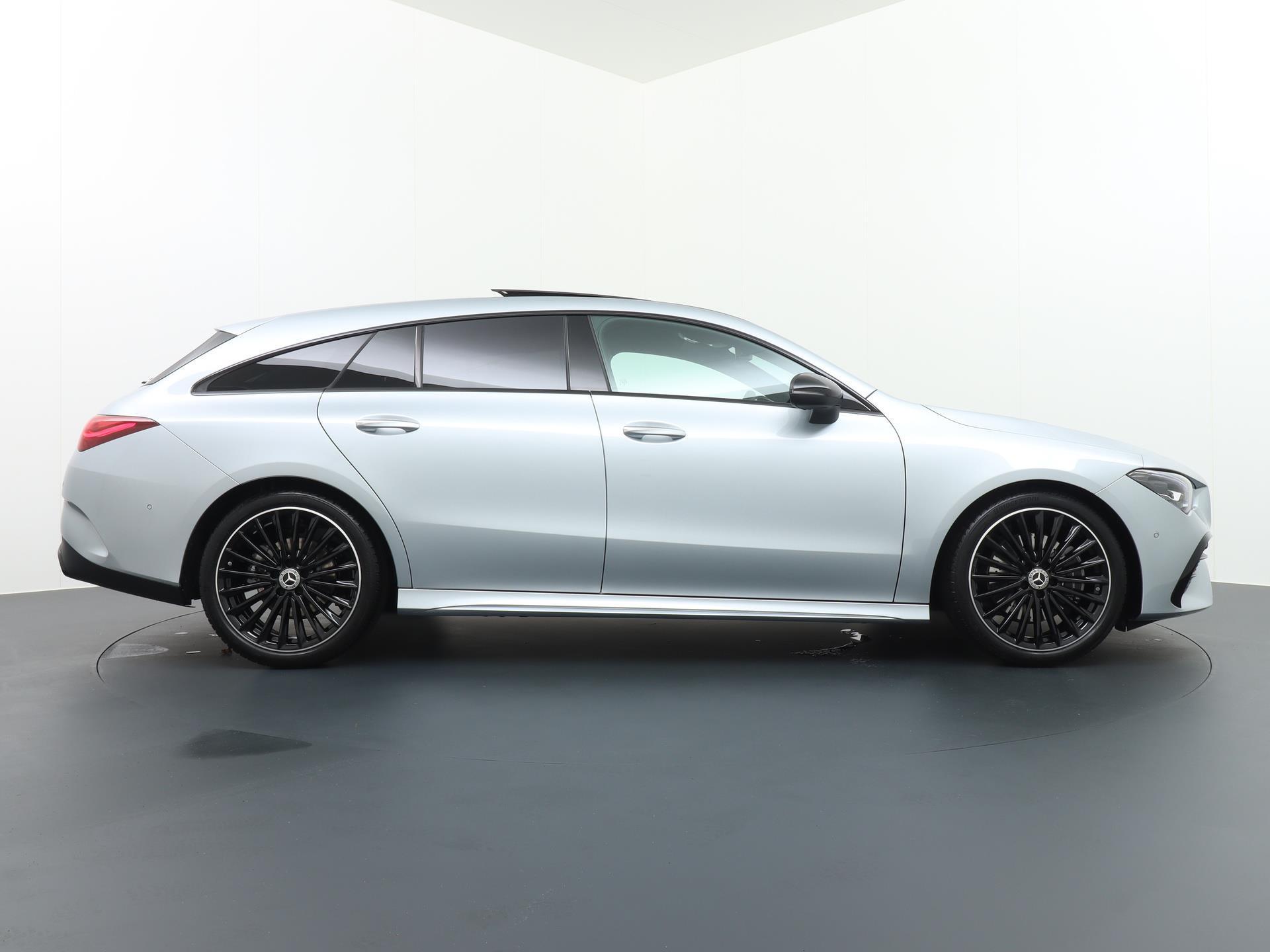 Mercedes-Benz CLA-Klasse Shooting Brake 200 AMG Line 8