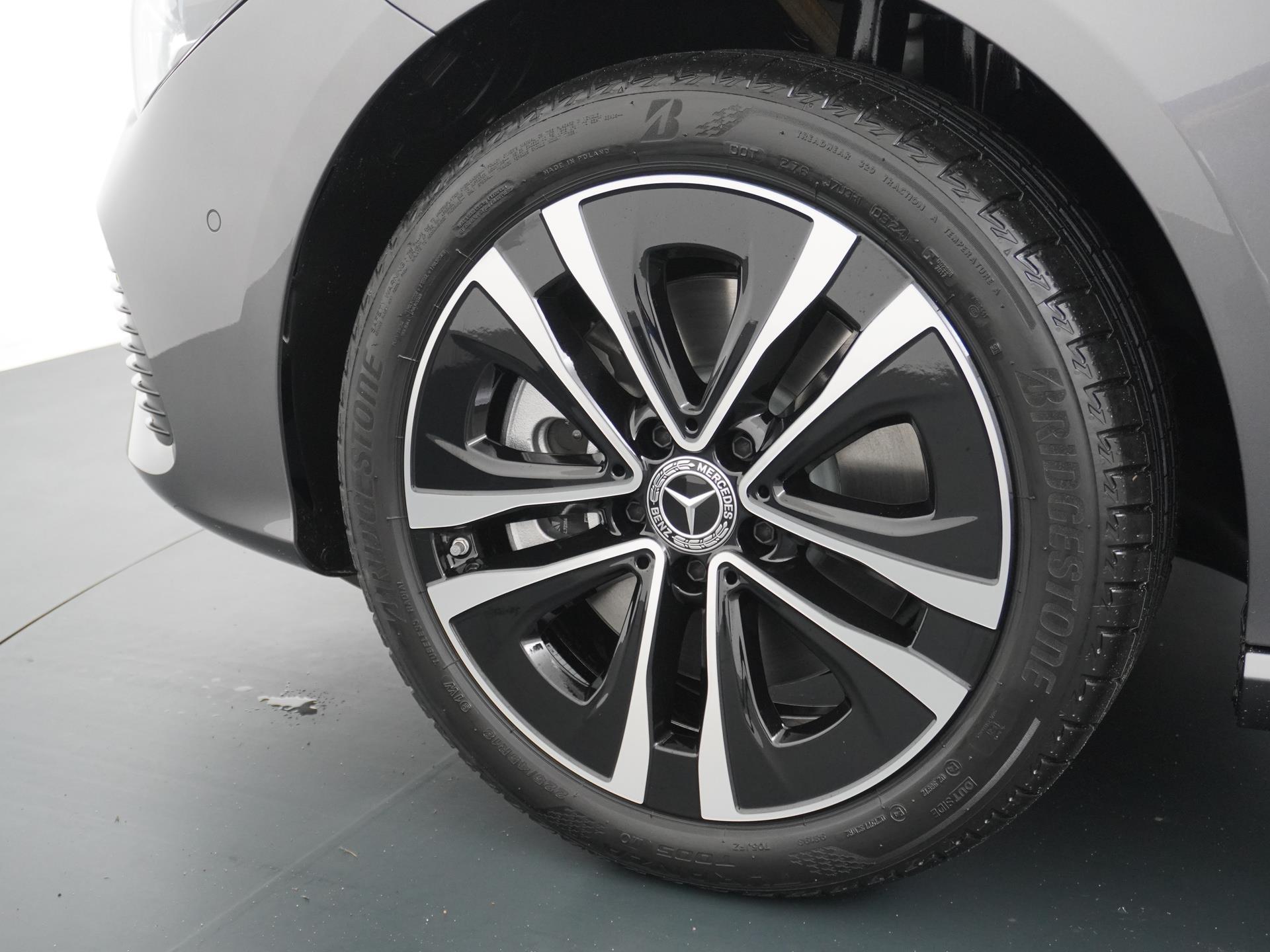 Mercedes-Benz CLA-Klasse Shooting Brake 250 e Star Edition Luxury Line 19