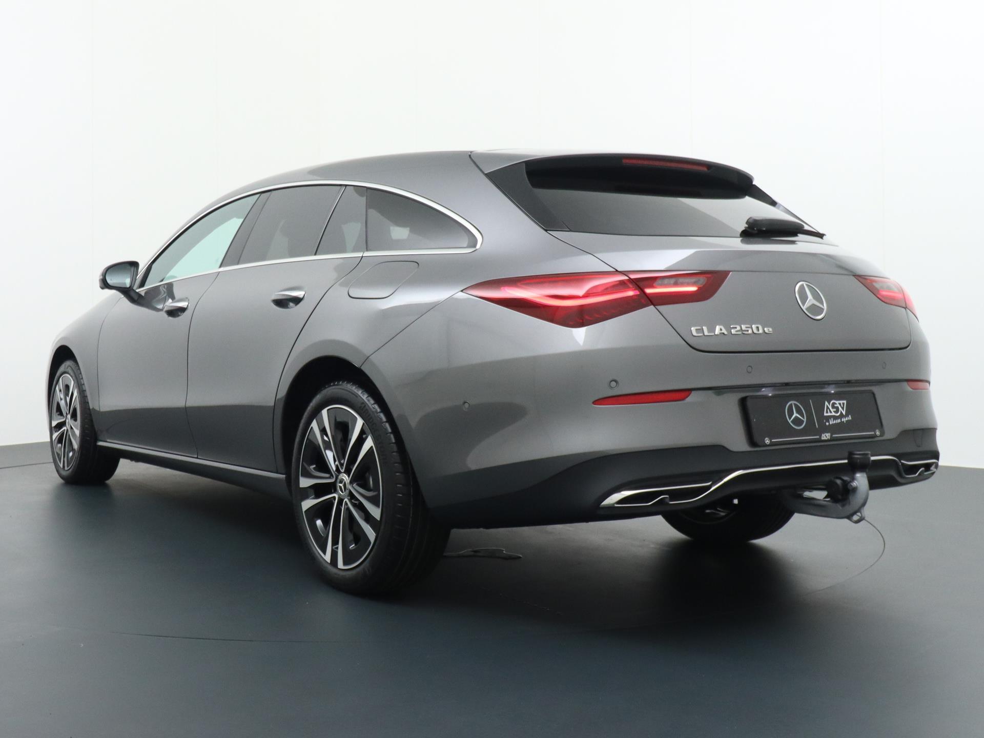 Mercedes-Benz CLA-Klasse Shooting Brake 250 e Star Edition Luxury Line 4