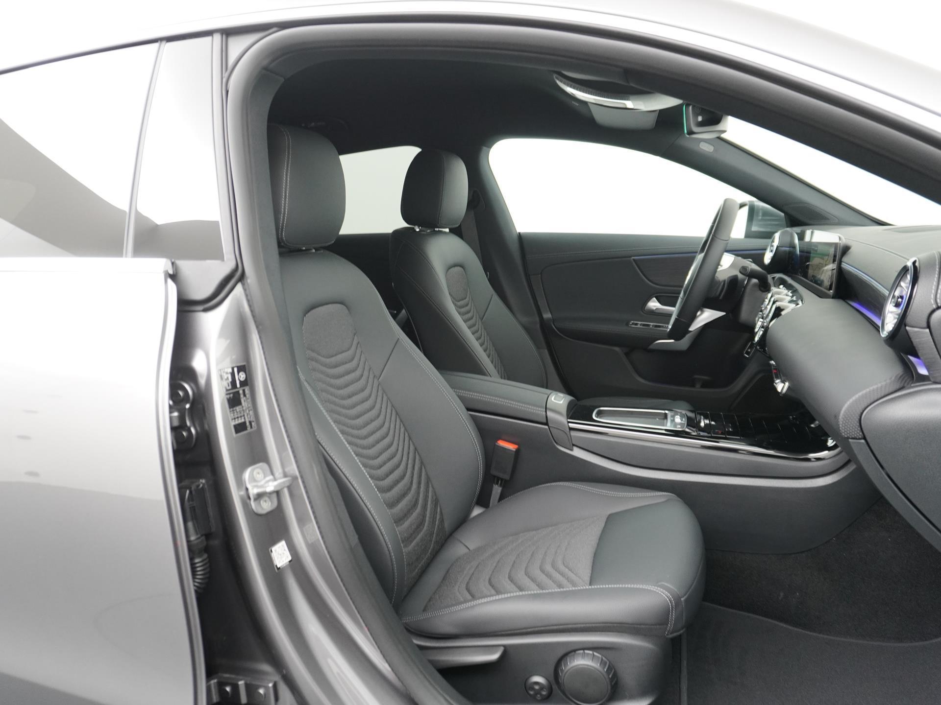 Mercedes-Benz CLA-Klasse Shooting Brake 250 e Star Edition Luxury Line 52