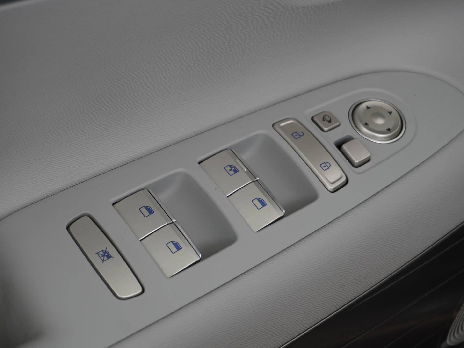 Hyundai NEXO FCEV Plus Pack 13