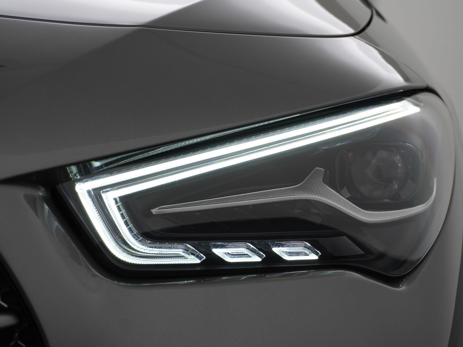 Mercedes-Benz CLA-Klasse Shooting Brake 180 Star Edition Luxury Line 19