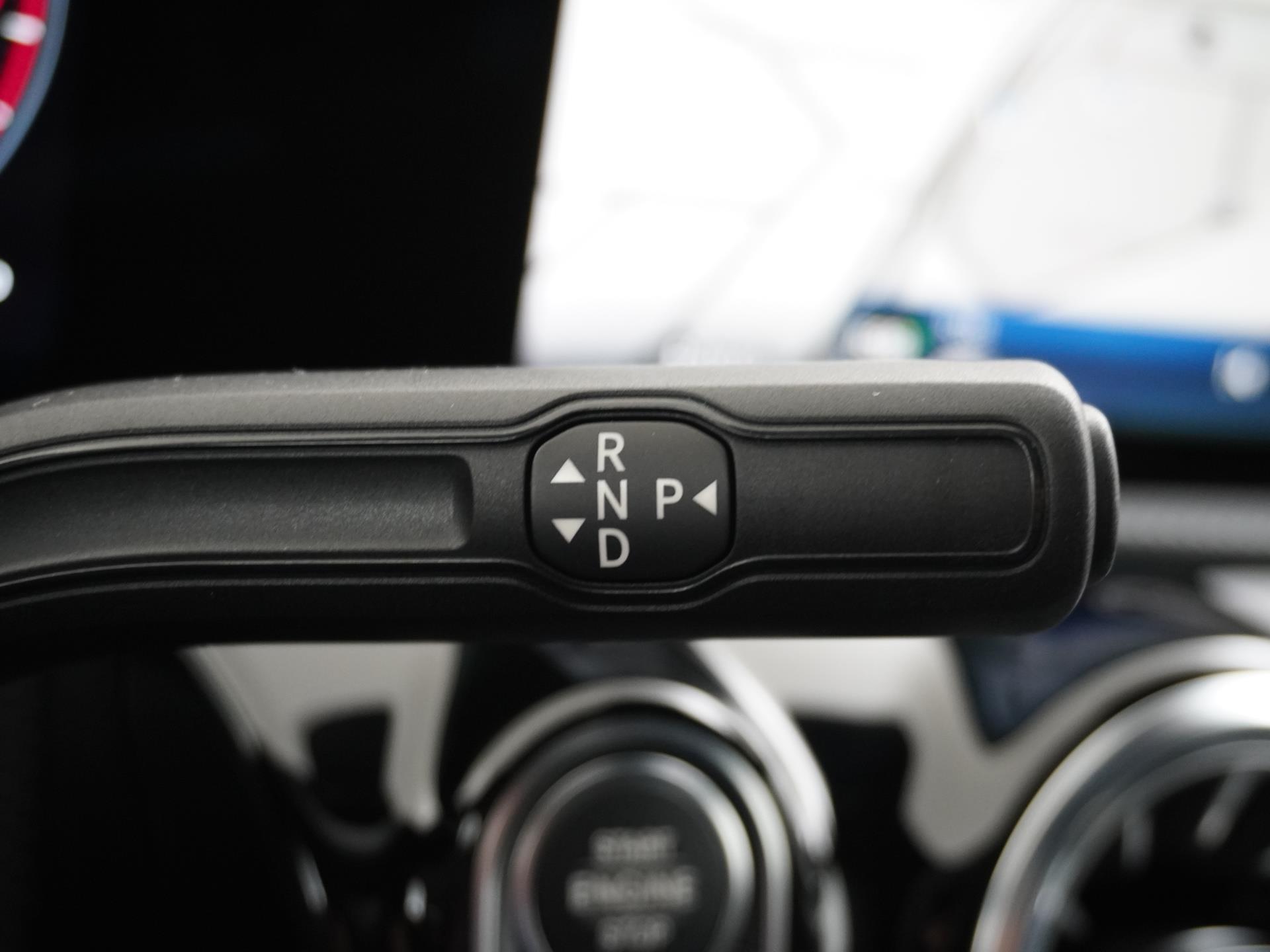 Mercedes-Benz CLA-Klasse Shooting Brake 180 Star Edition Luxury Line 29