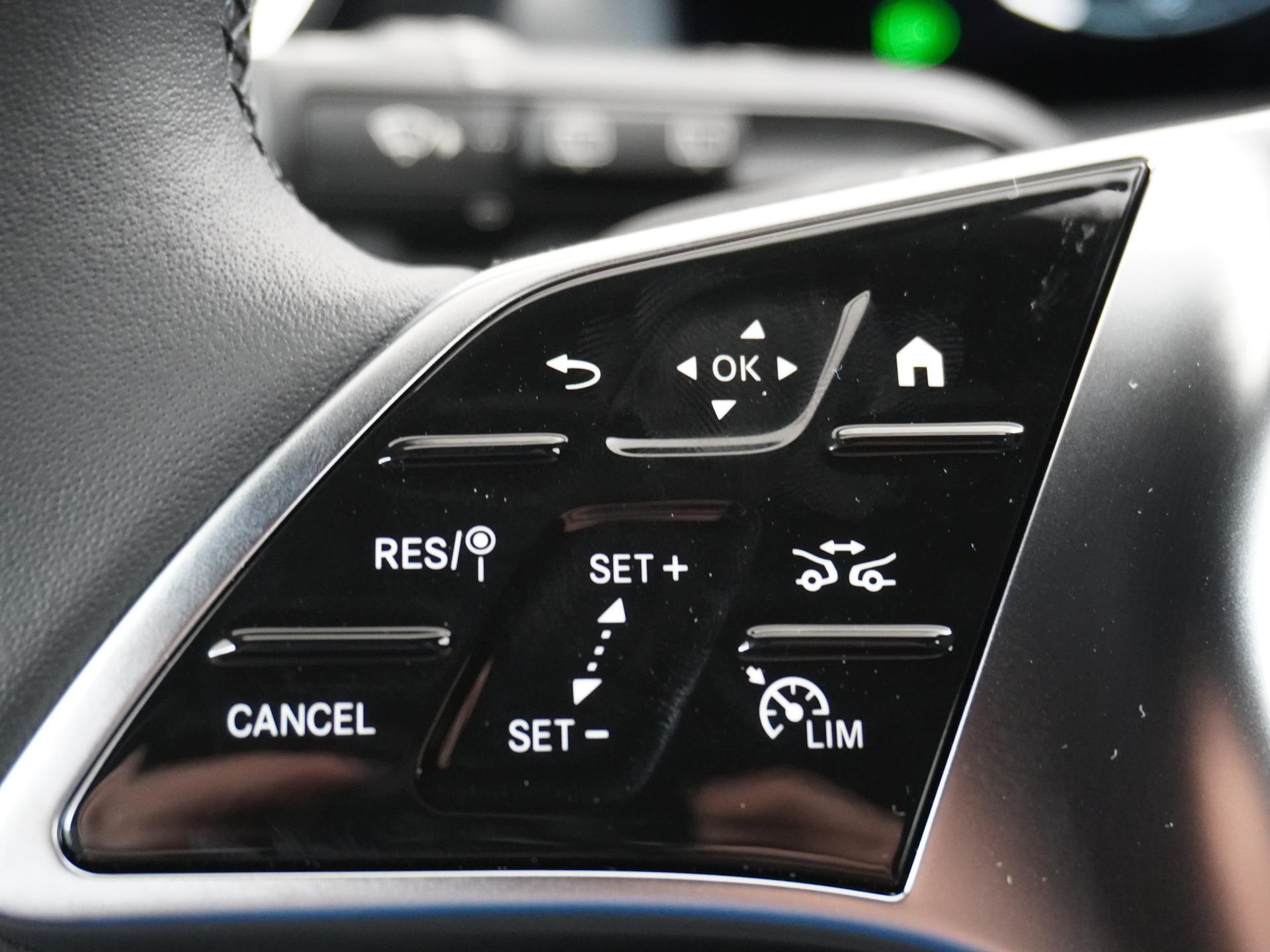 Mercedes-Benz CLA-Klasse Shooting Brake 180 Star Edition Luxury Line 30