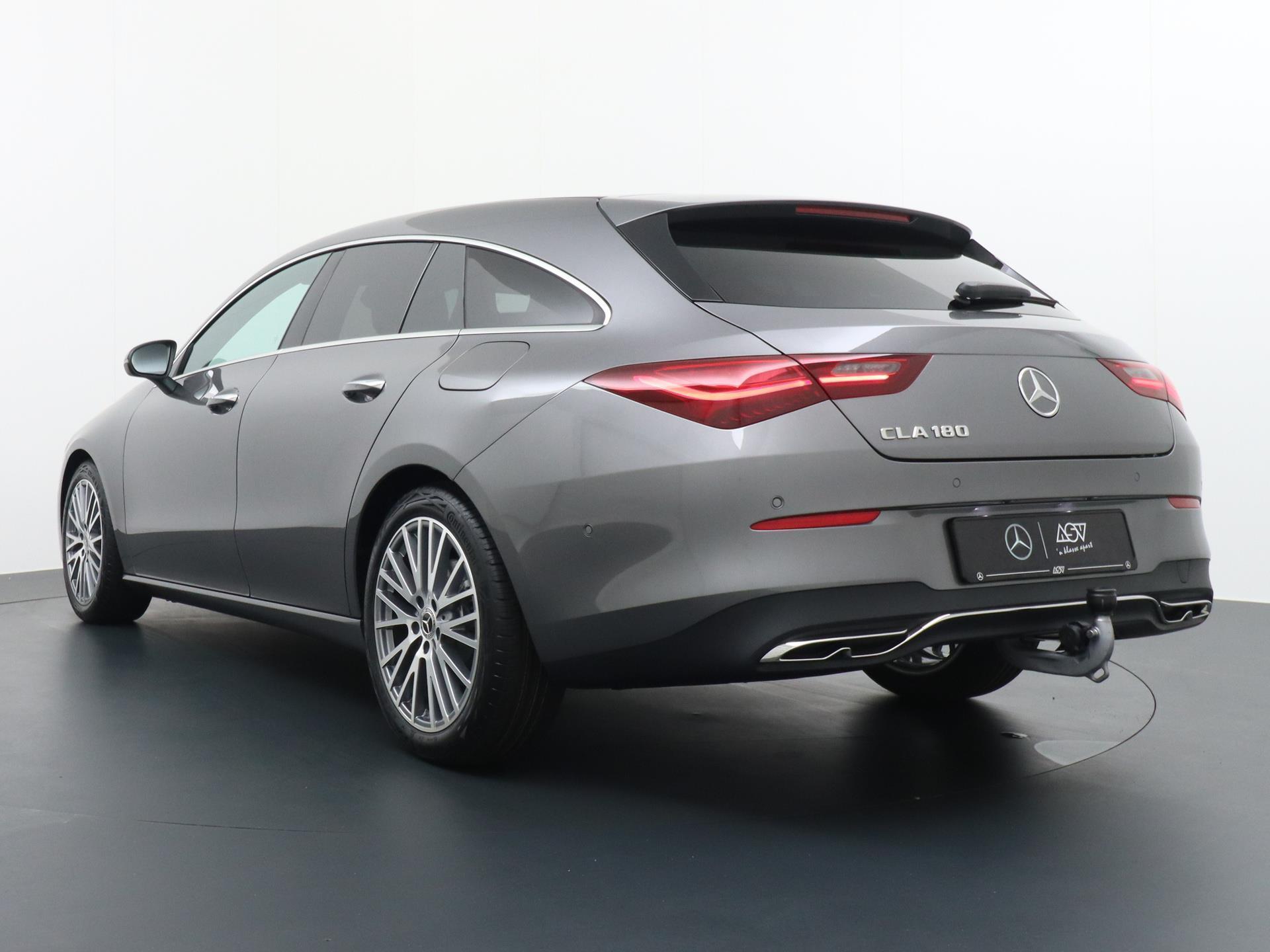 Mercedes-Benz CLA-Klasse Shooting Brake 180 Star Edition Luxury Line 4
