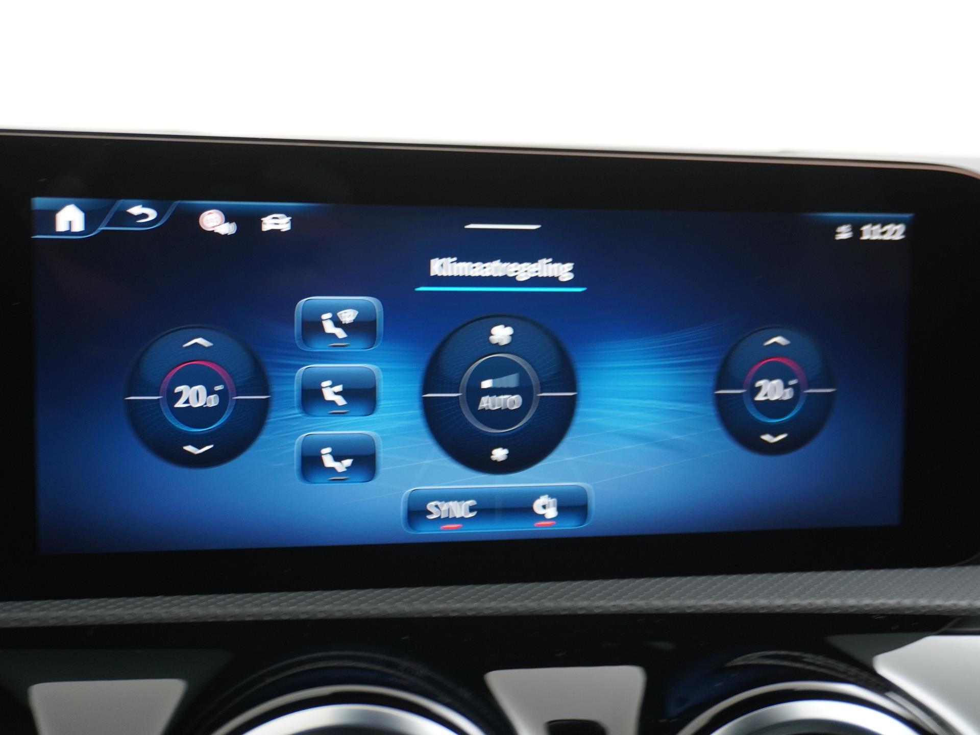 Mercedes-Benz CLA-Klasse Shooting Brake 180 Star Edition Luxury Line 46