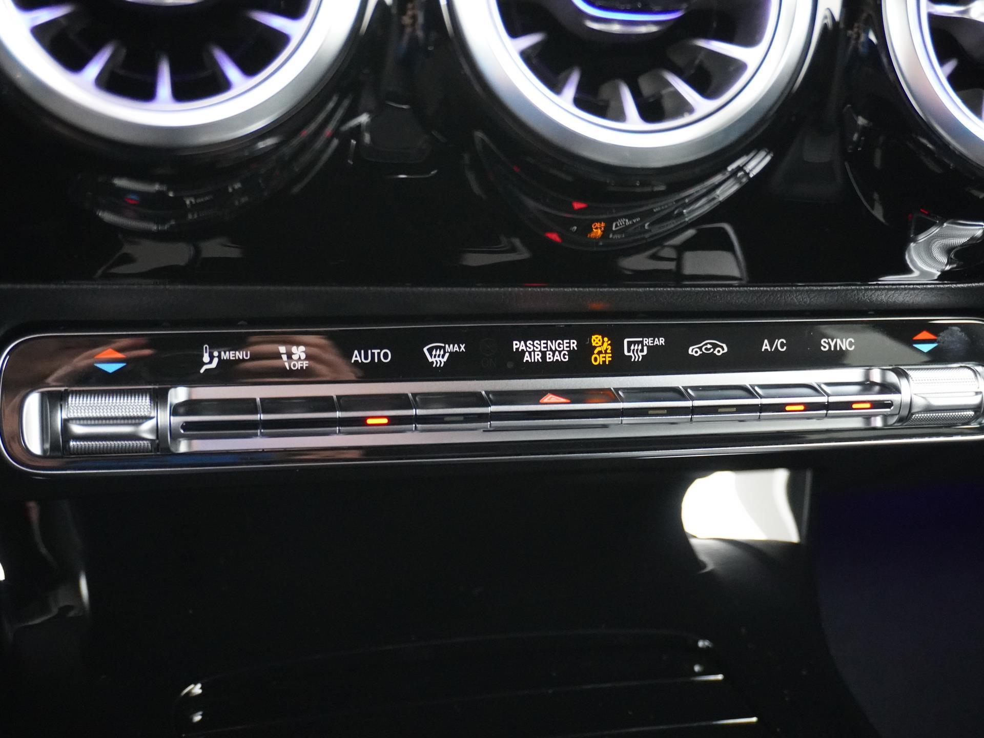 Mercedes-Benz CLA-Klasse Shooting Brake 180 Star Edition Luxury Line 49