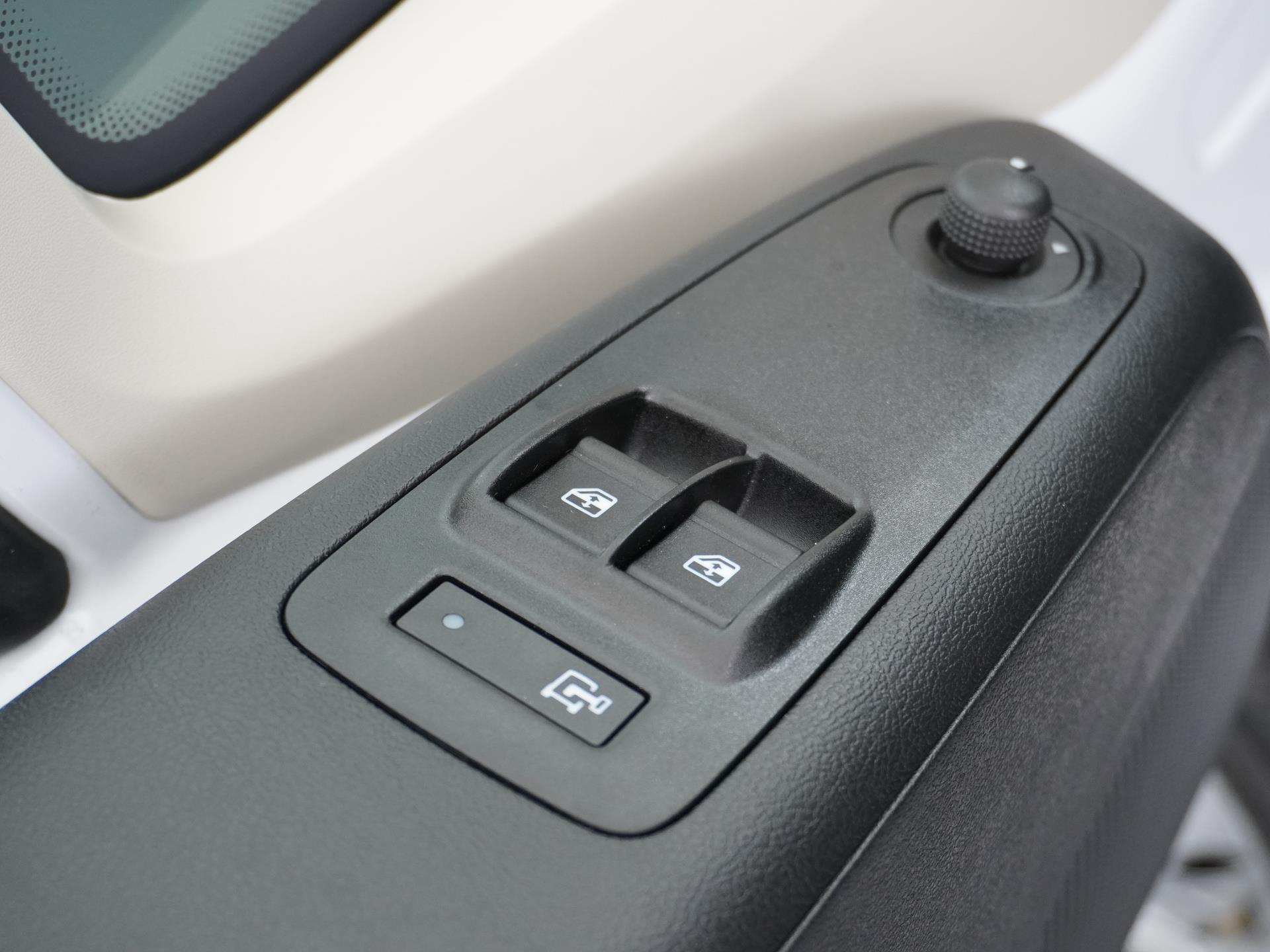 Opel Movano 2.2D 165 L3H2 3500 KG 9