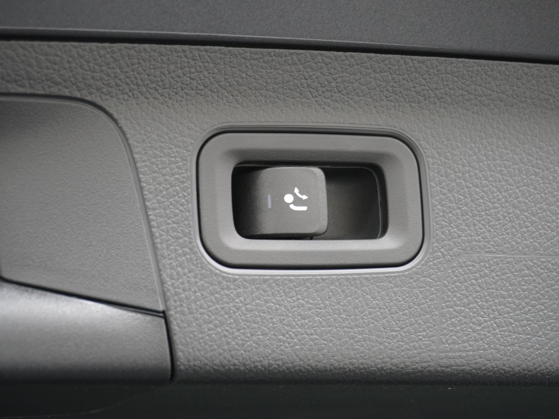 Mercedes-Benz A-Klasse 180 Star Edition AMG Line 16