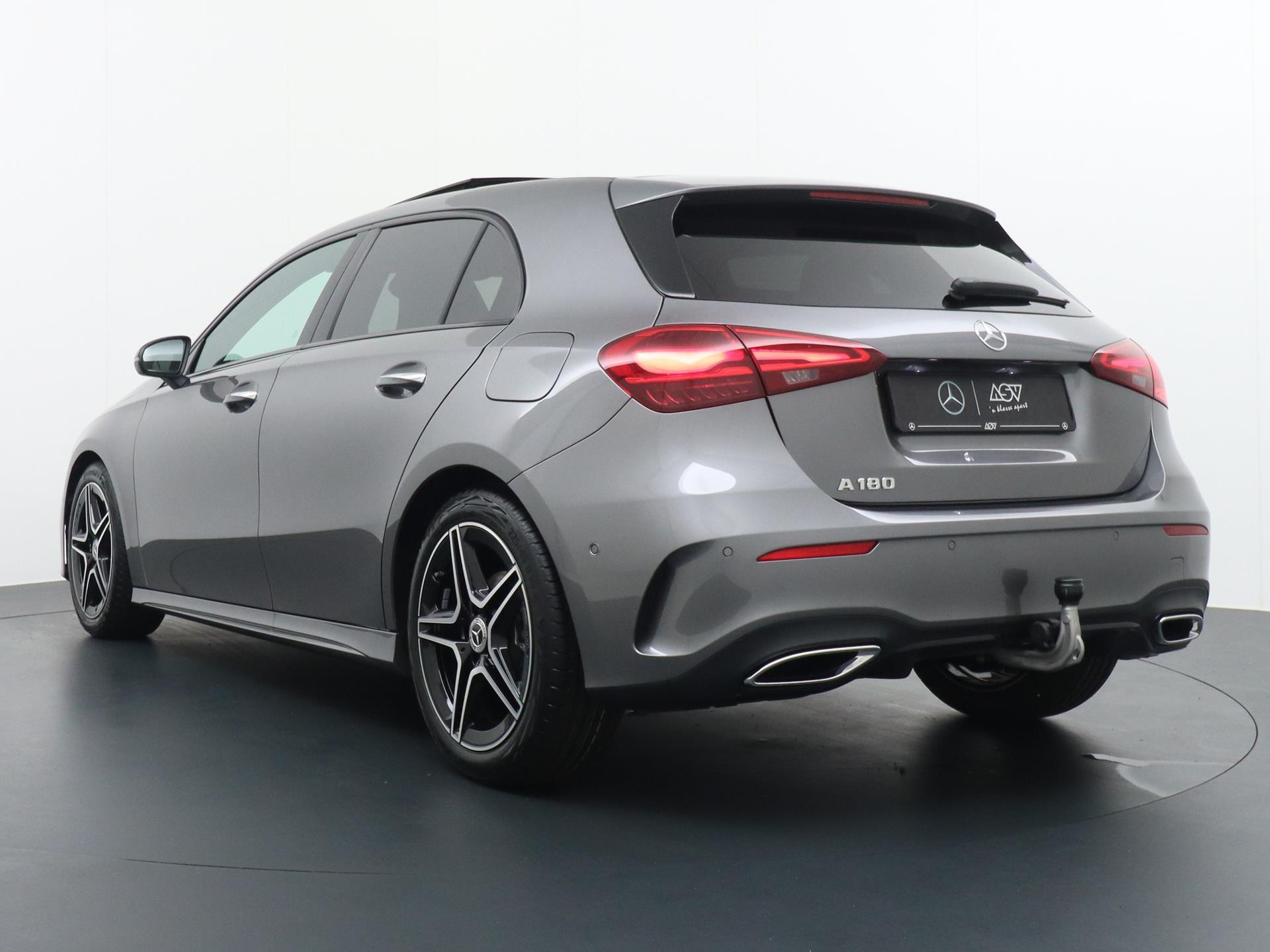 Mercedes-Benz A-Klasse 180 Star Edition AMG Line 4
