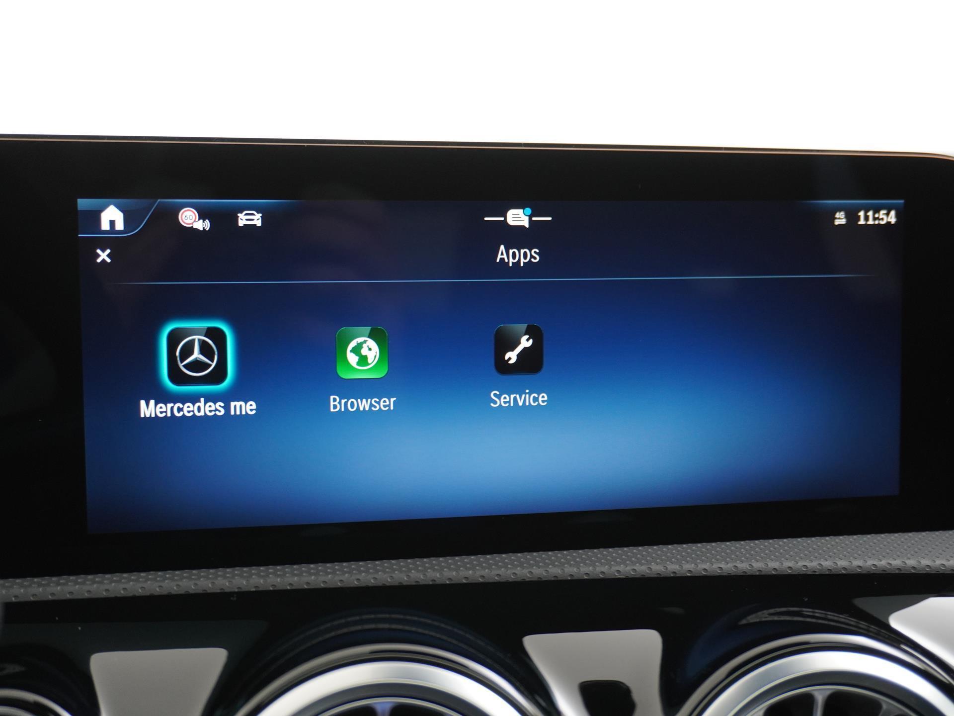 Mercedes-Benz A-Klasse 180 Star Edition AMG Line 40