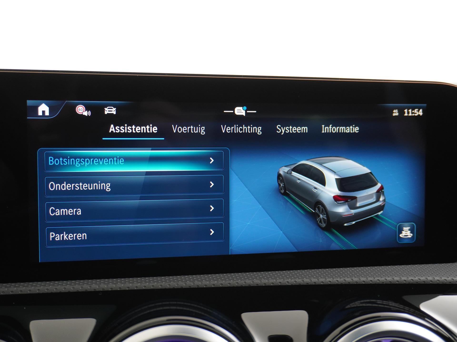 Mercedes-Benz A-Klasse 180 Star Edition AMG Line 43