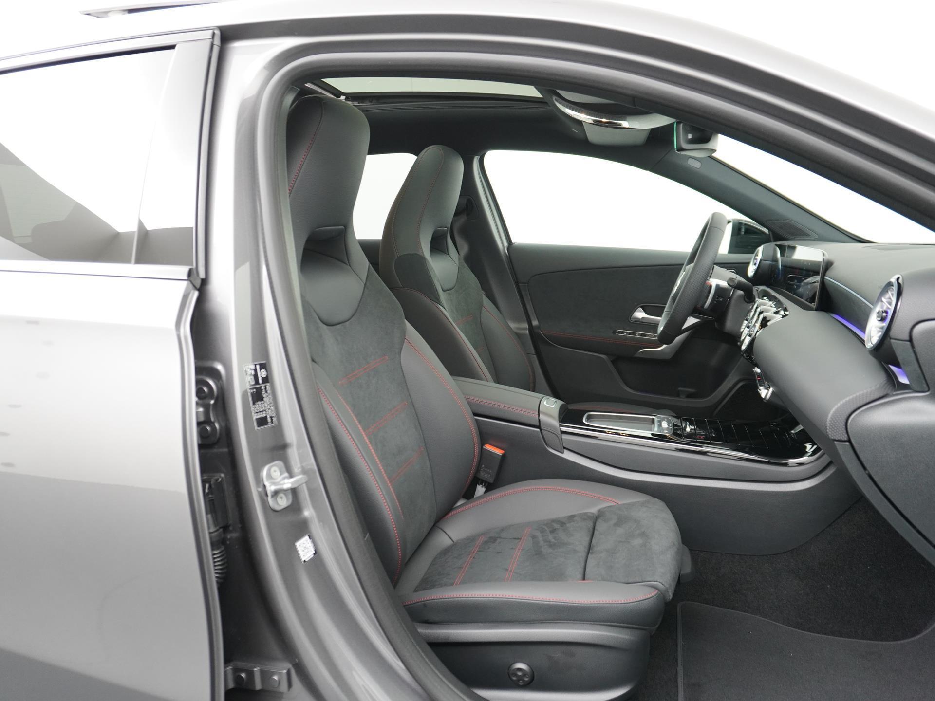 Mercedes-Benz A-Klasse 180 Star Edition AMG Line 51