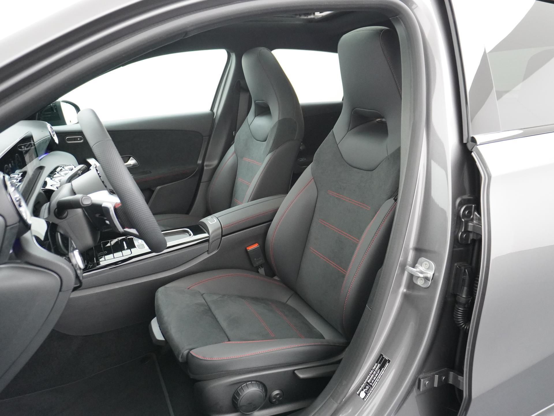 Mercedes-Benz A-Klasse 180 Star Edition AMG Line 20