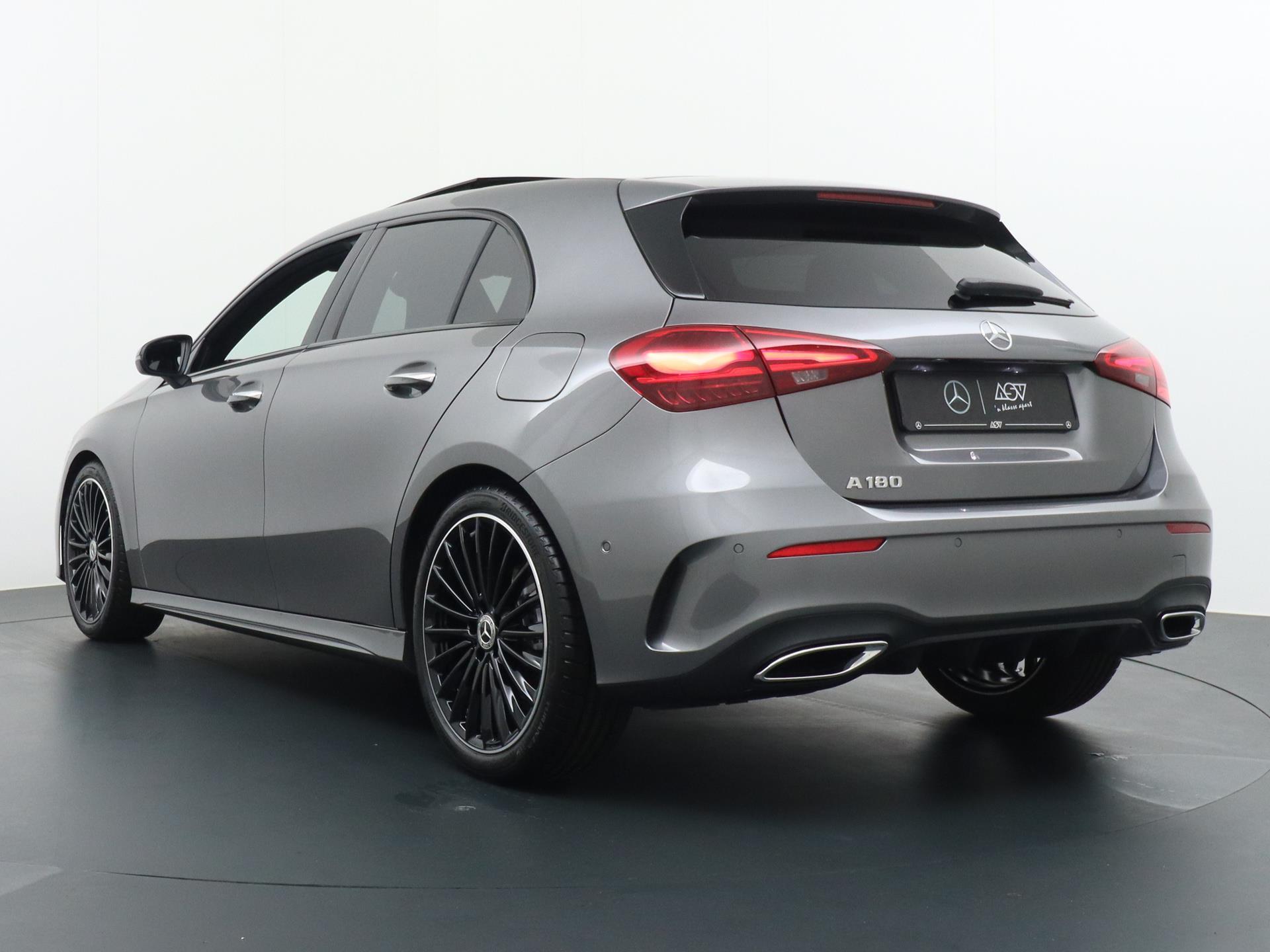 Mercedes-Benz A-Klasse 180 Star Edition AMG Line 4