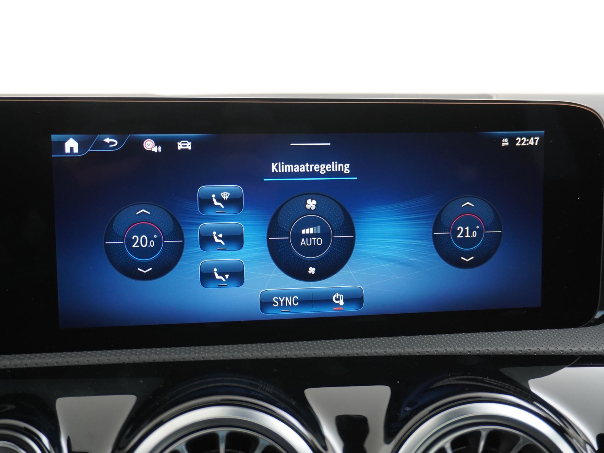 Mercedes-Benz A-Klasse 180 Star Edition AMG Line 44