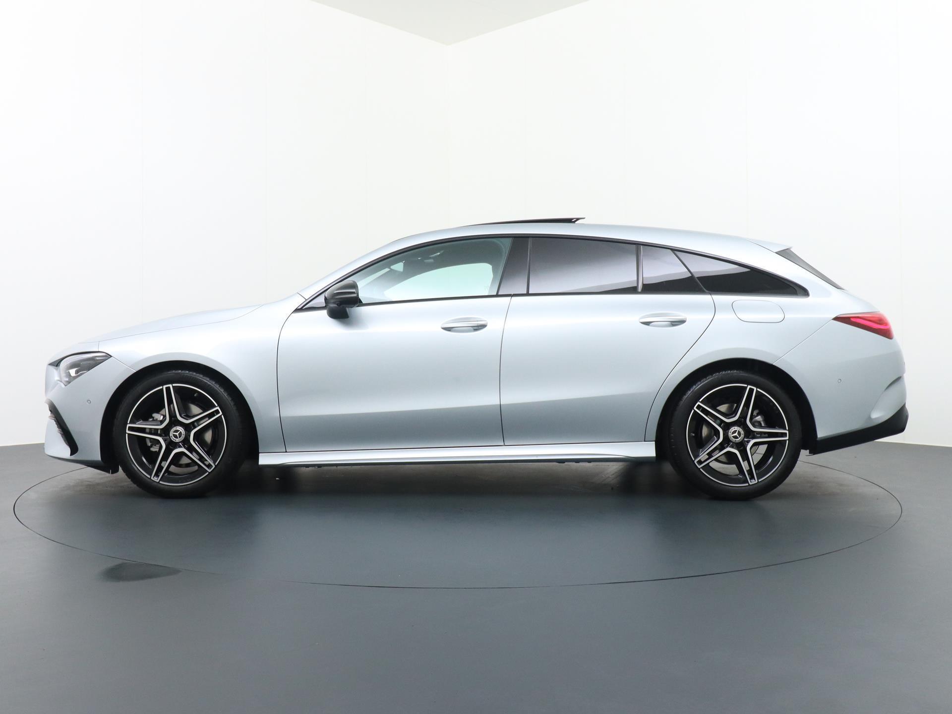 Mercedes-Benz CLA-Klasse Shooting Brake 180 Star Edition AMG Line 2