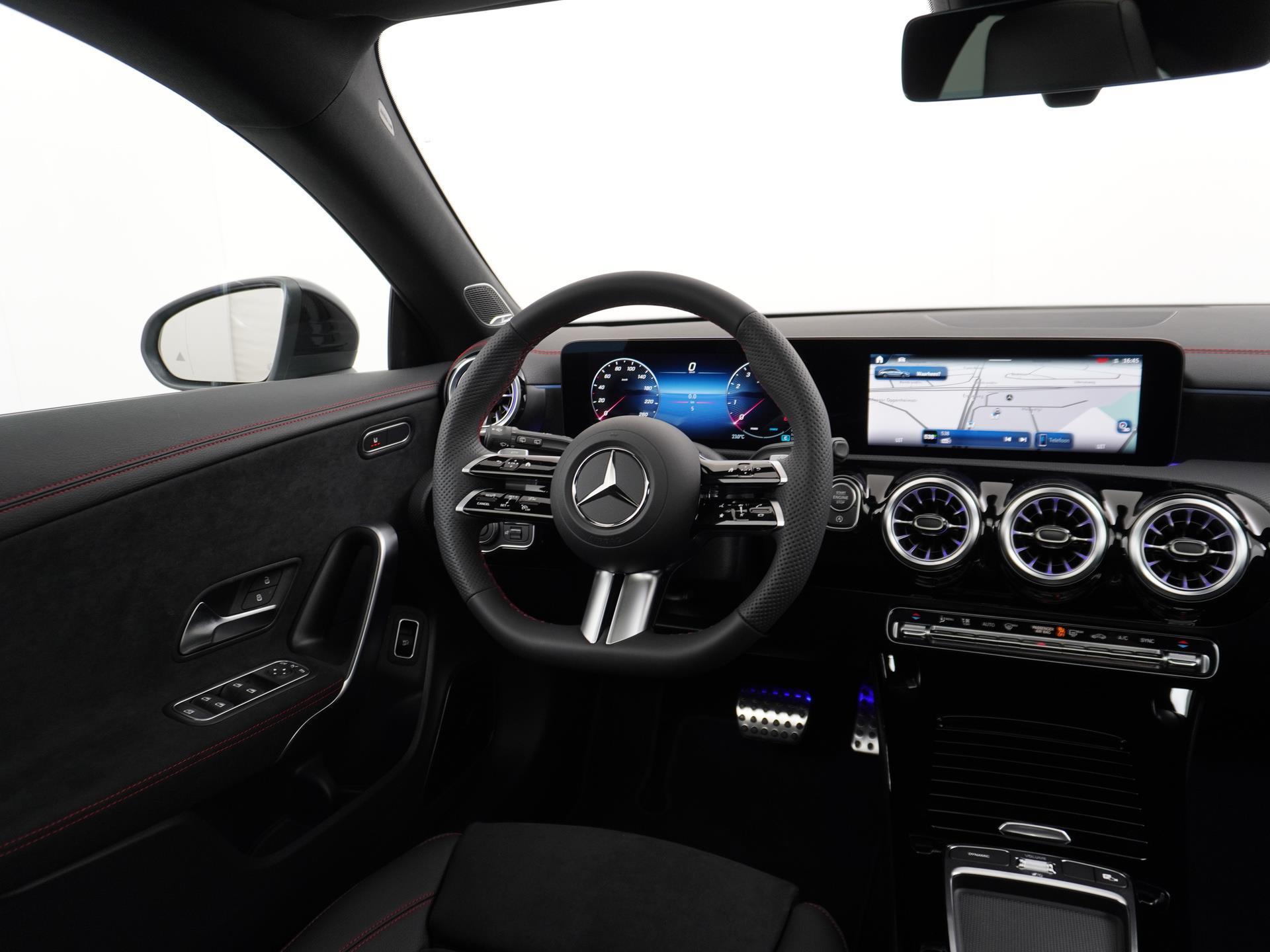 Mercedes-Benz CLA-Klasse Shooting Brake 180 Star Edition AMG Line 24