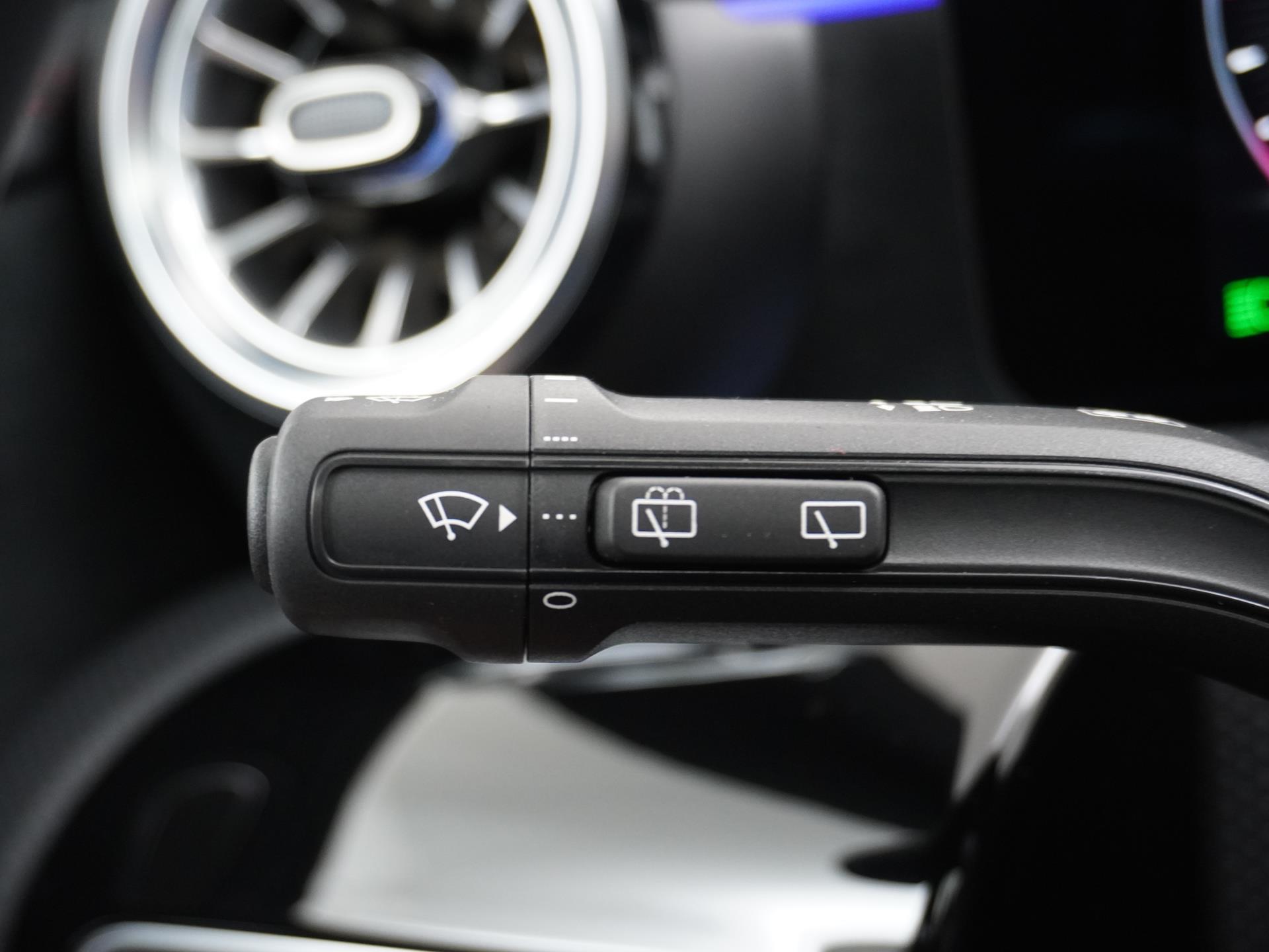 Mercedes-Benz CLA-Klasse Shooting Brake 180 Star Edition AMG Line 27