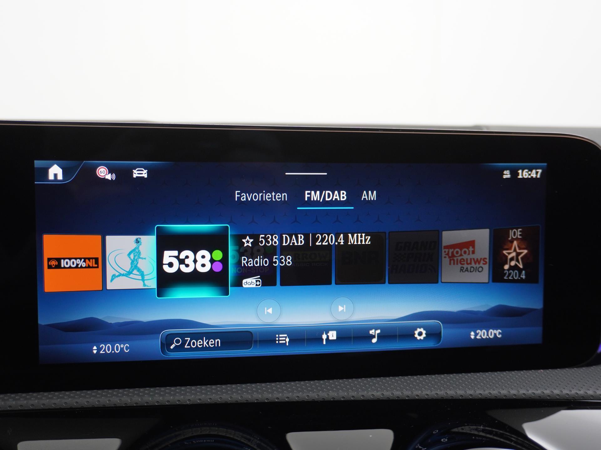 Mercedes-Benz CLA-Klasse Shooting Brake 180 Star Edition AMG Line 38