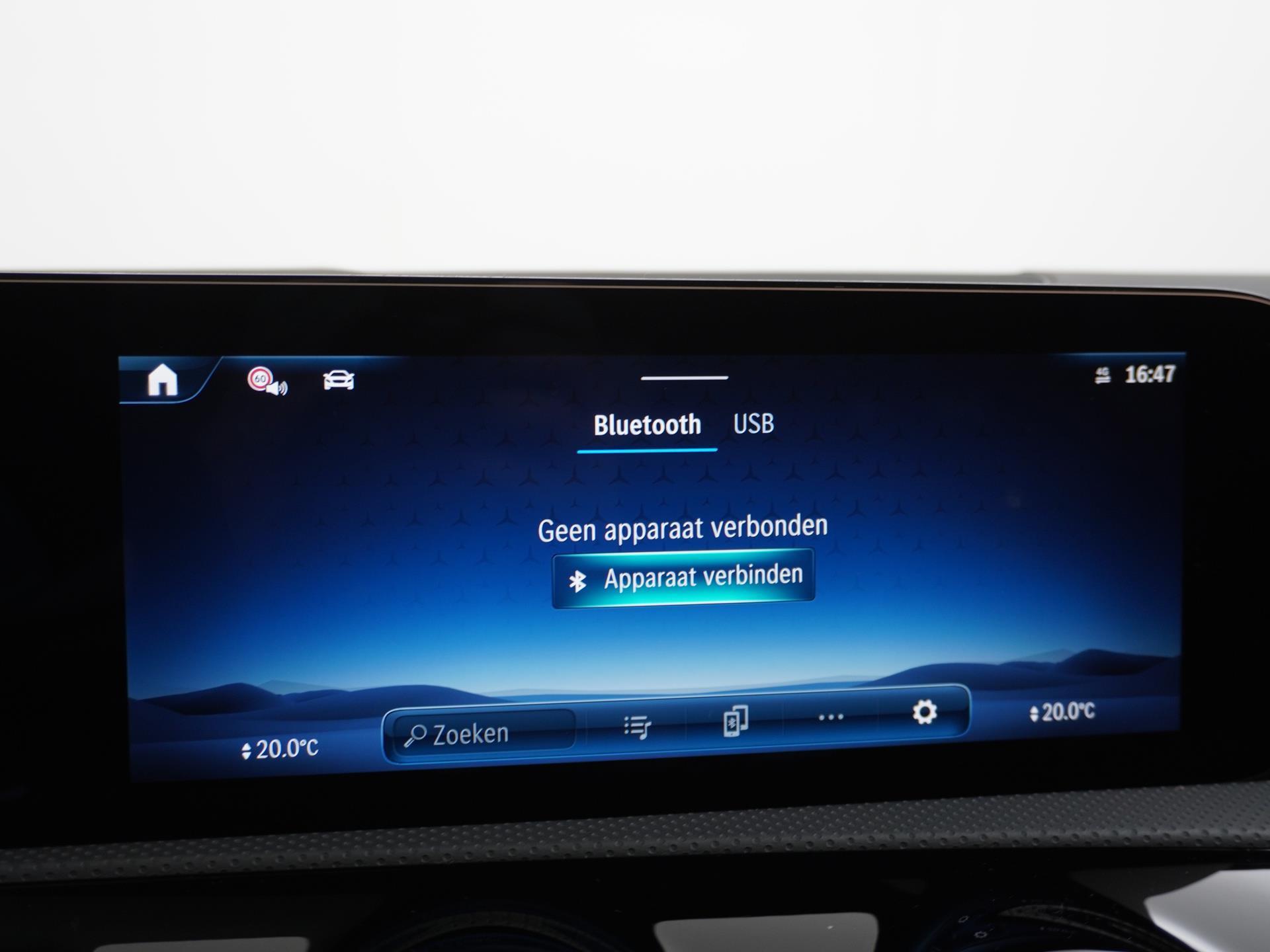 Mercedes-Benz CLA-Klasse Shooting Brake 180 Star Edition AMG Line 39