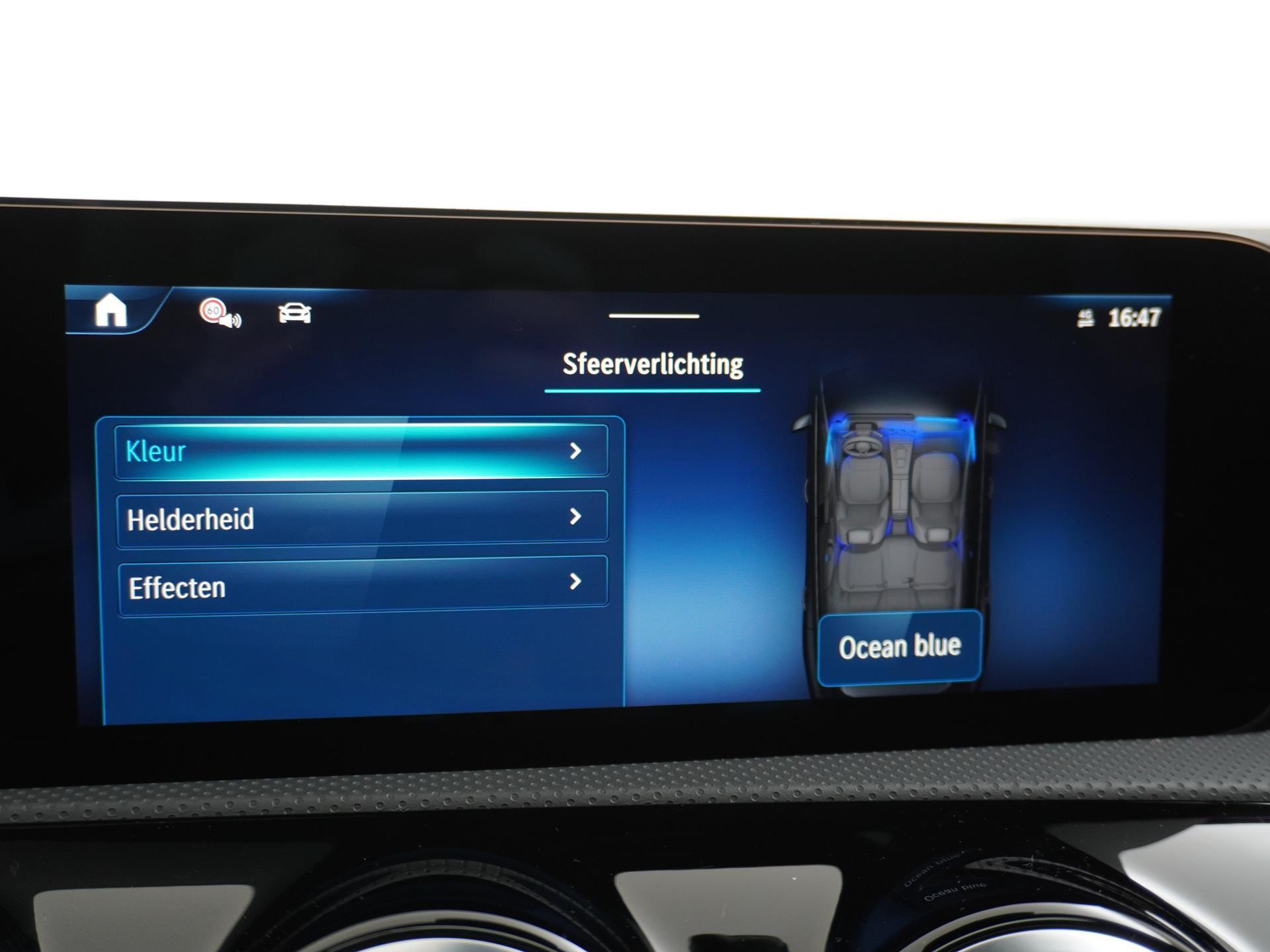 Mercedes-Benz CLA-Klasse Shooting Brake 180 Star Edition AMG Line 40