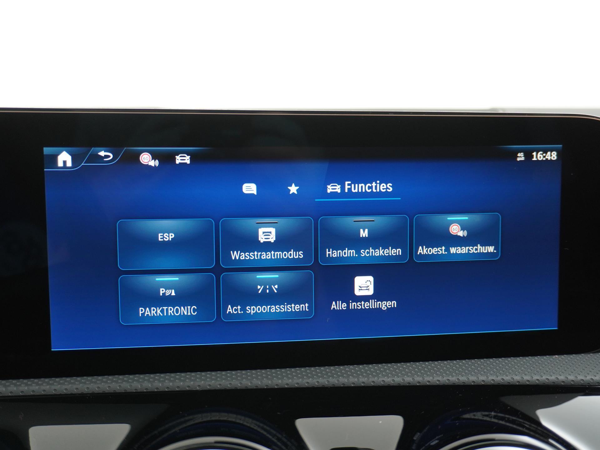 Mercedes-Benz CLA-Klasse Shooting Brake 180 Star Edition AMG Line 48