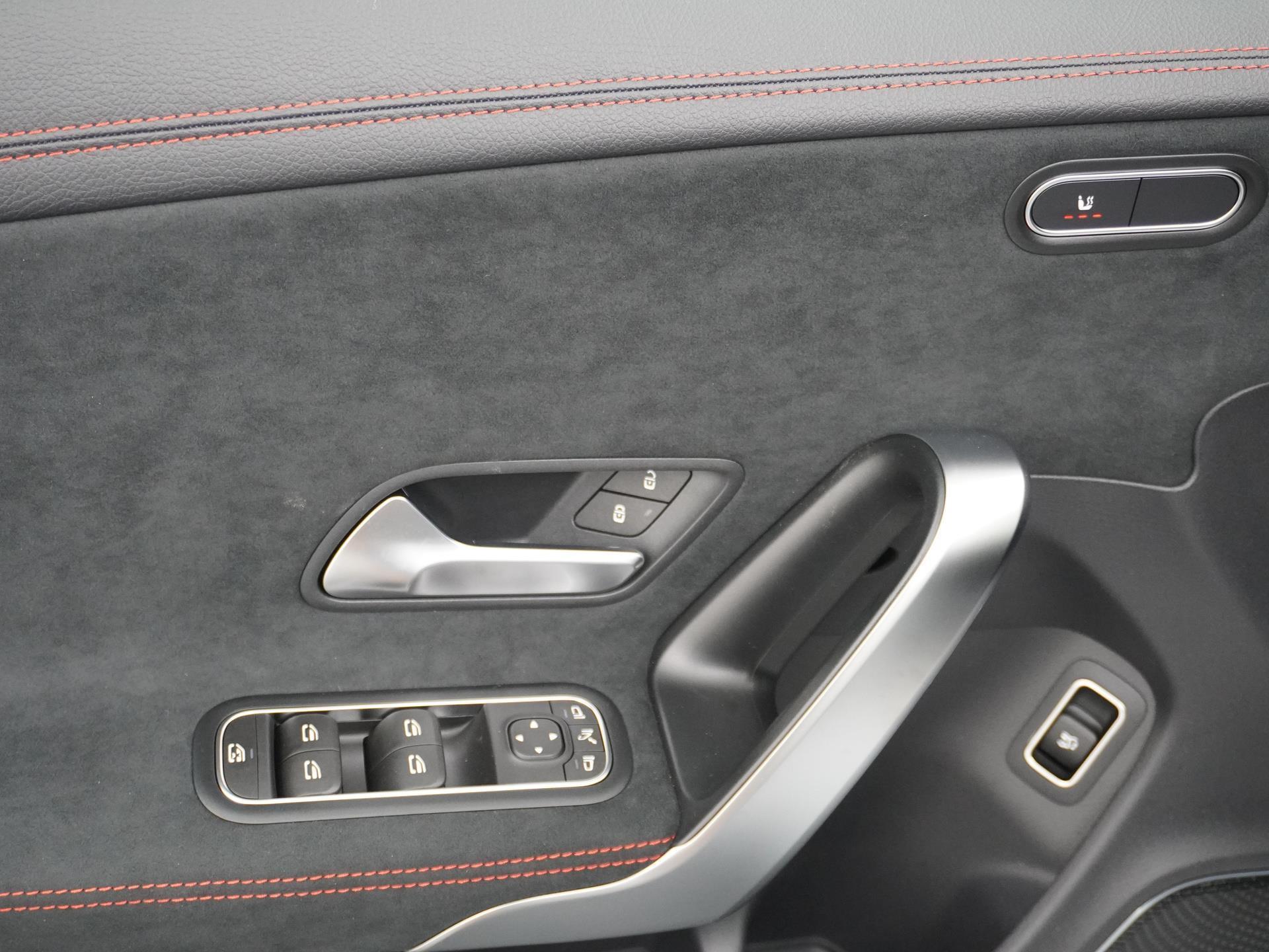 Mercedes-Benz CLA-Klasse Shooting Brake 180 Star Edition AMG Line 5