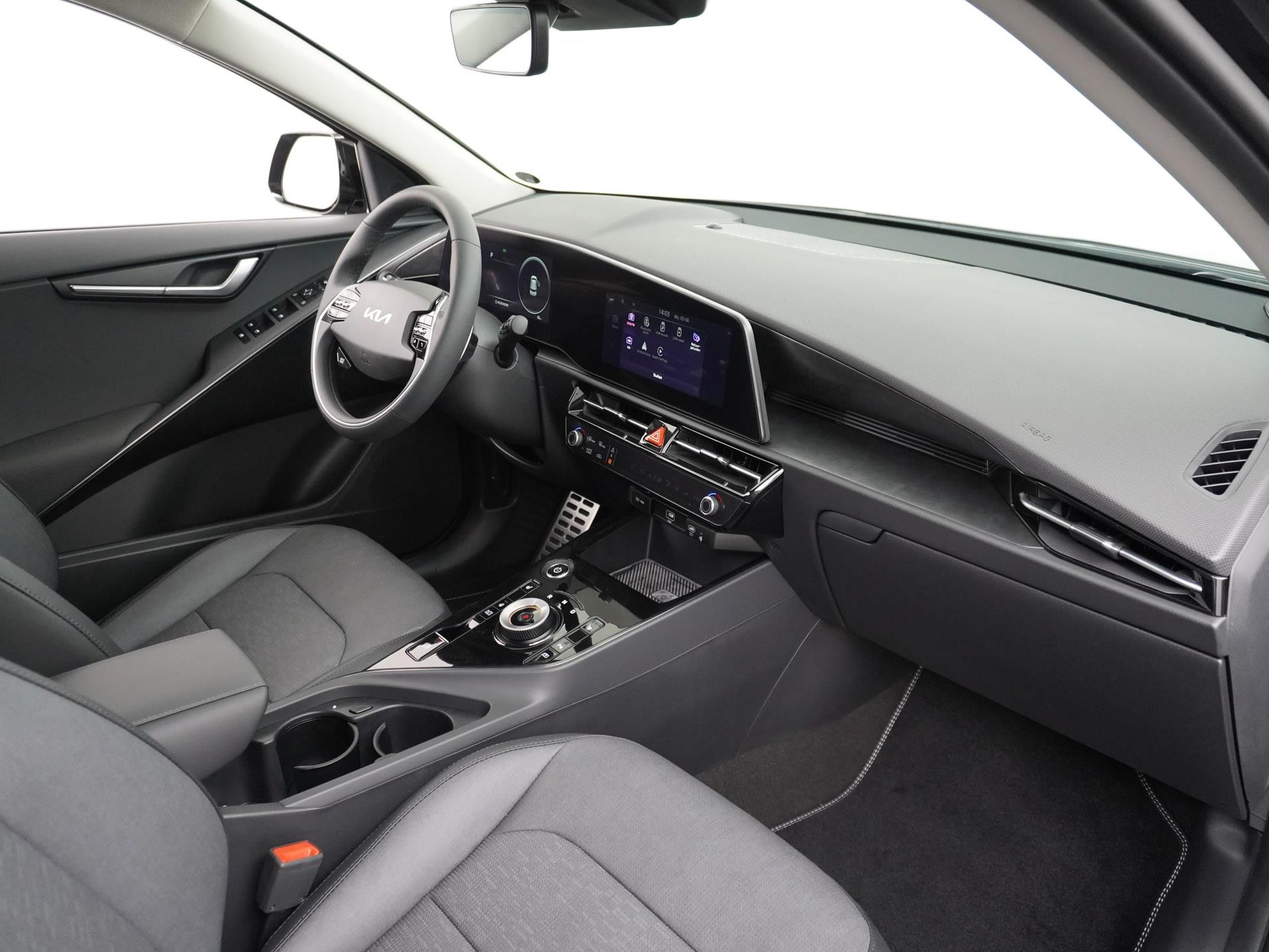 Kia Niro EV 64.8 kWh 38