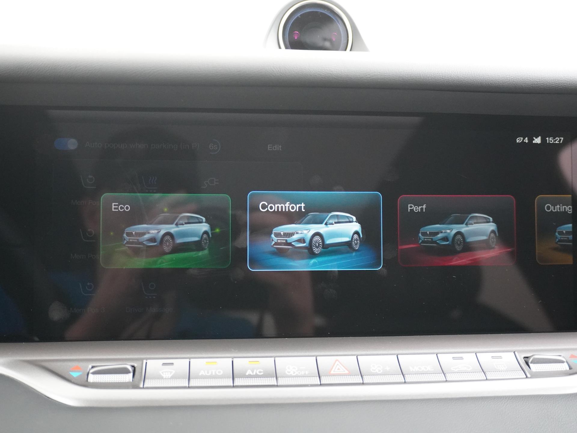 VOYAH Free 4WD 106 kWh Accu 49