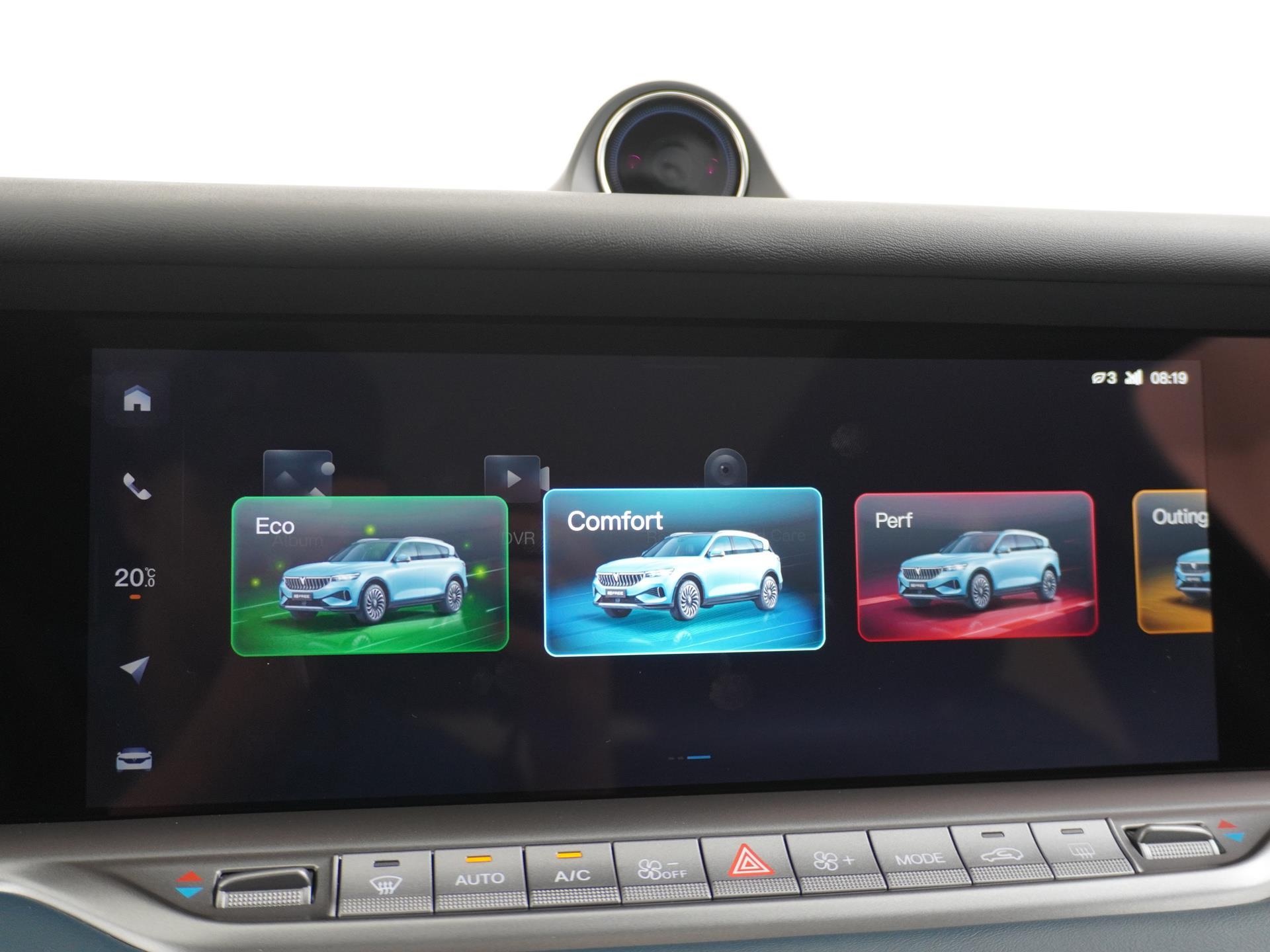 VOYAH Free 4WD 106 kWh Accu 49