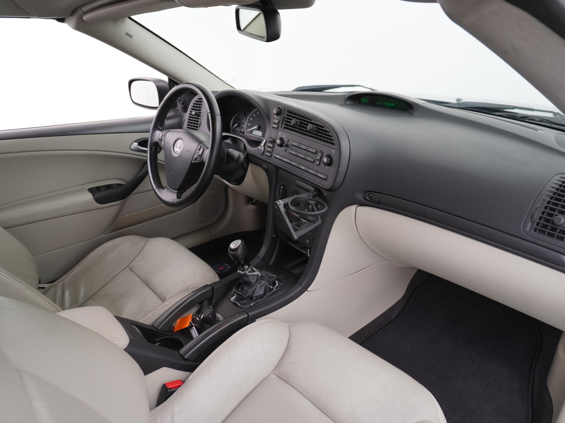 Saab 9-3 Cabrio 1.8t Vector 26