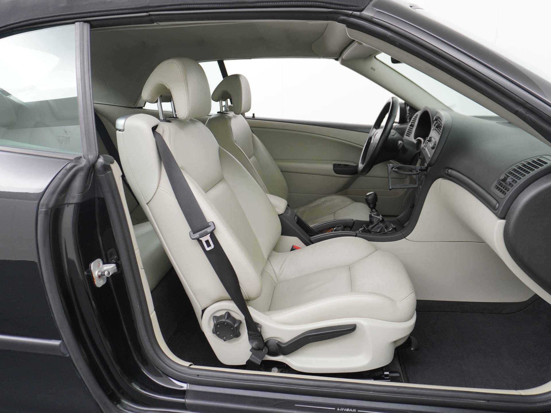 Saab 9-3 Cabrio 1.8t Vector 27