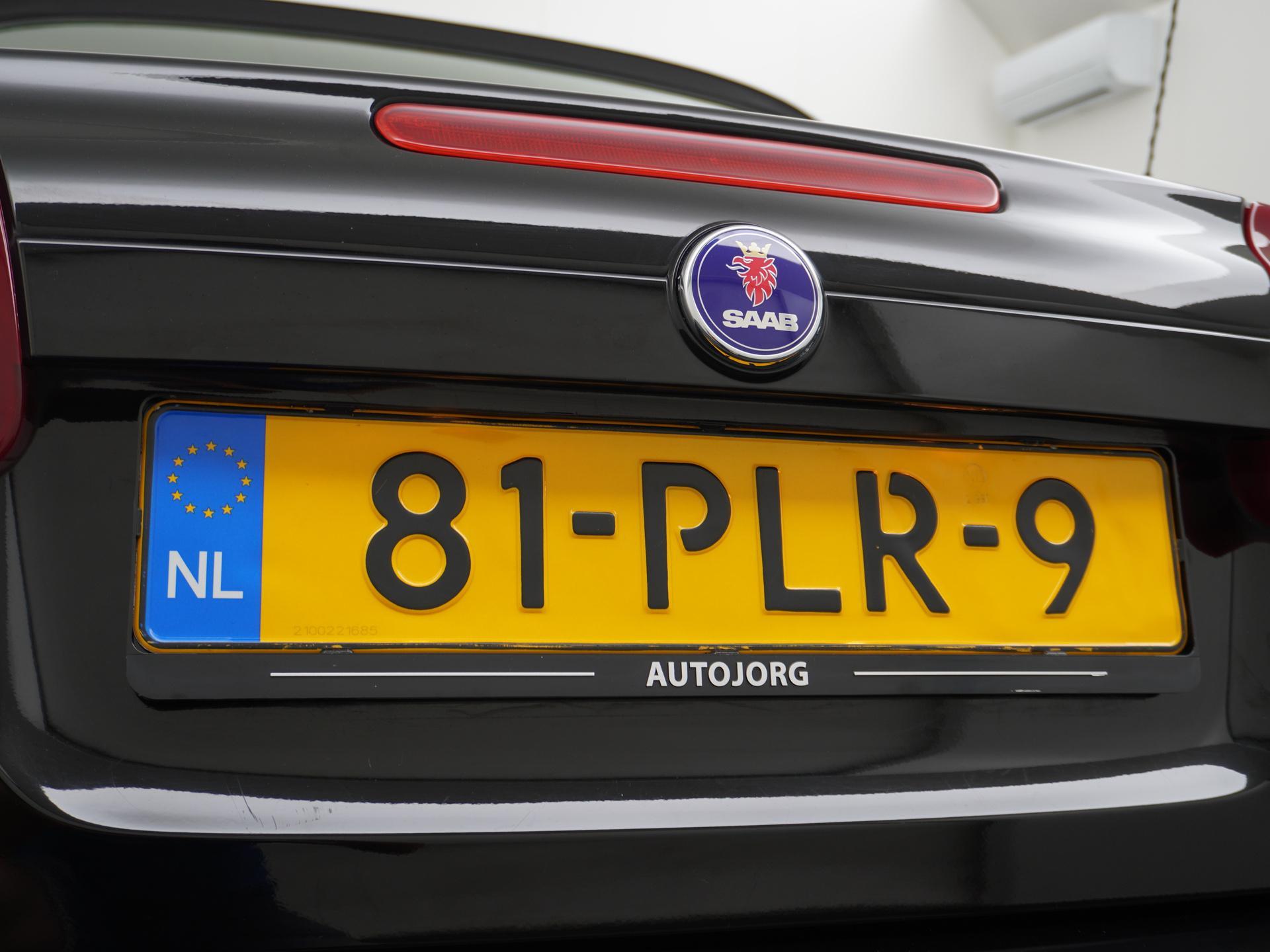 Saab 9-3 Cabrio 1.8t Vector 5