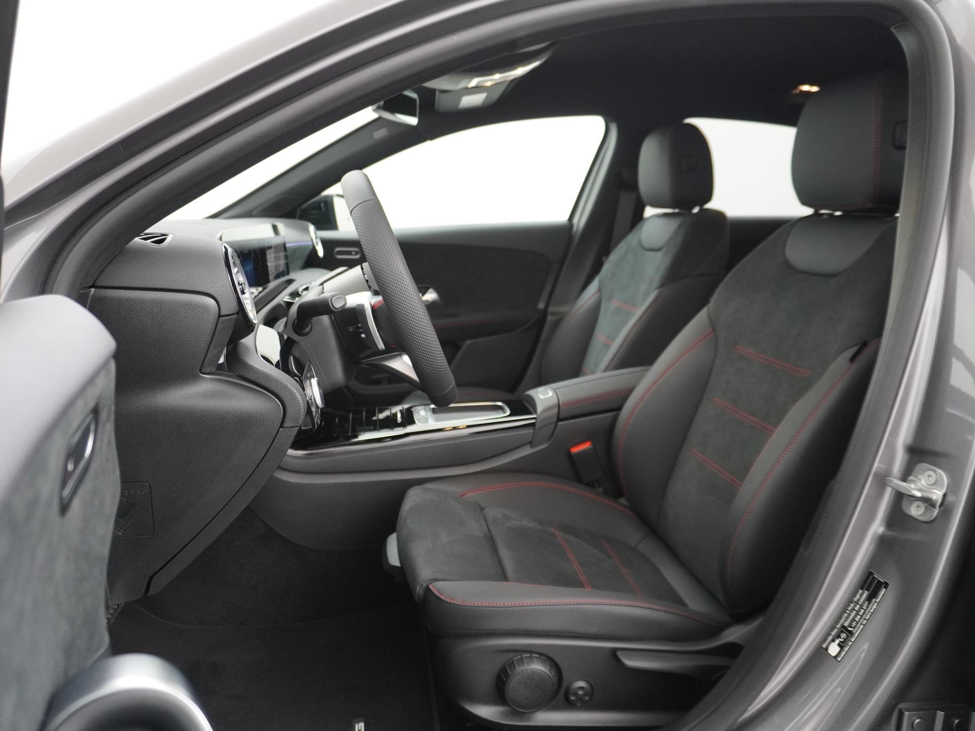 Mercedes-Benz A-Klasse 250 e Star Edition AMG Line 21