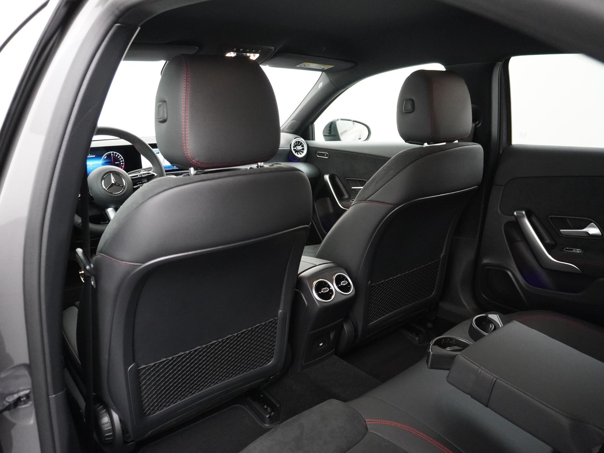 Mercedes-Benz A-Klasse 250 e Star Edition AMG Line 22