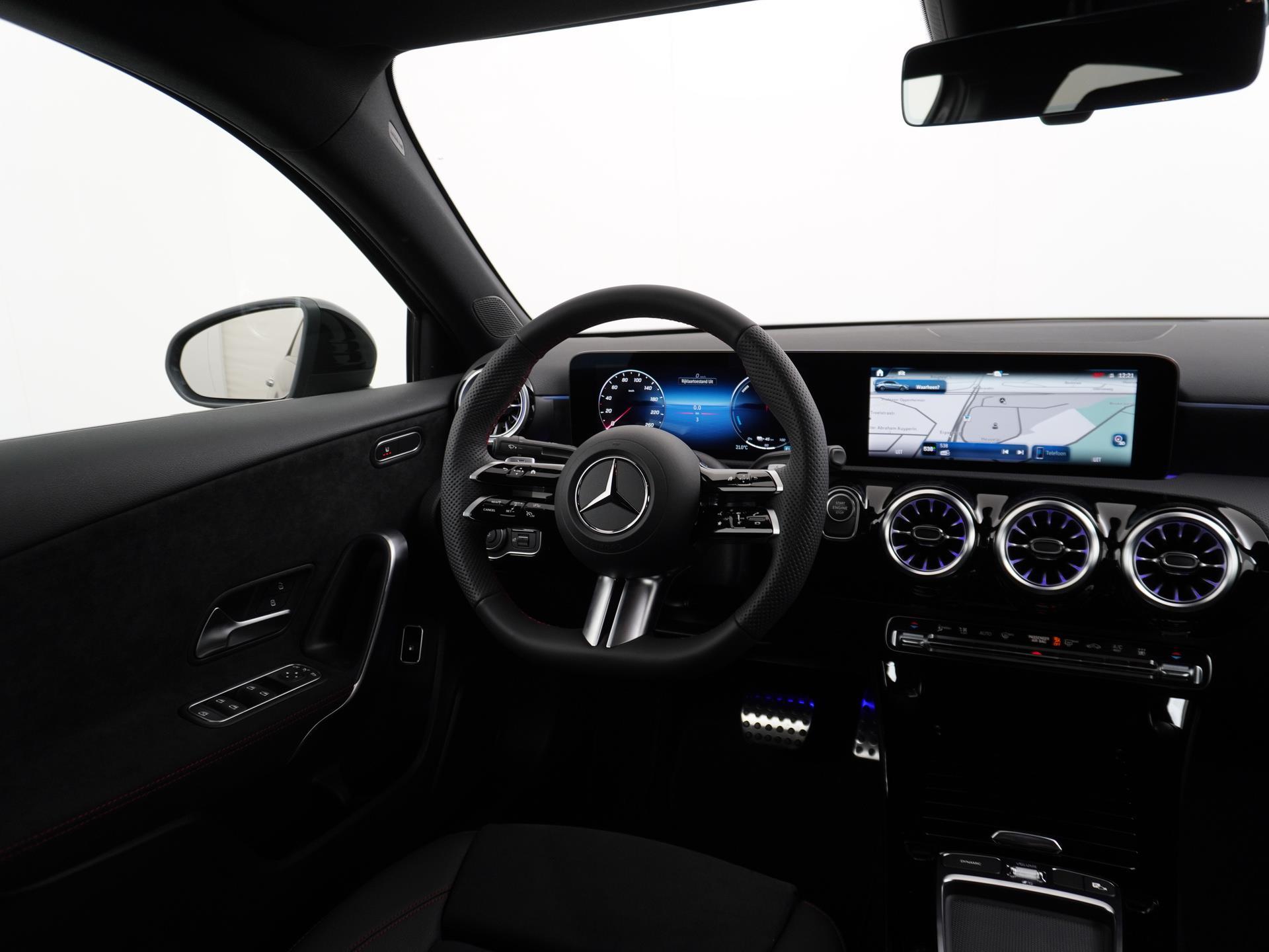 Mercedes-Benz A-Klasse 250 e Star Edition AMG Line 25