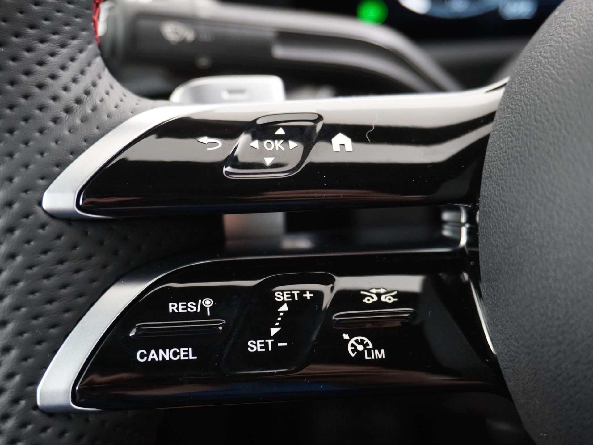 Mercedes-Benz A-Klasse 250 e Star Edition AMG Line 31