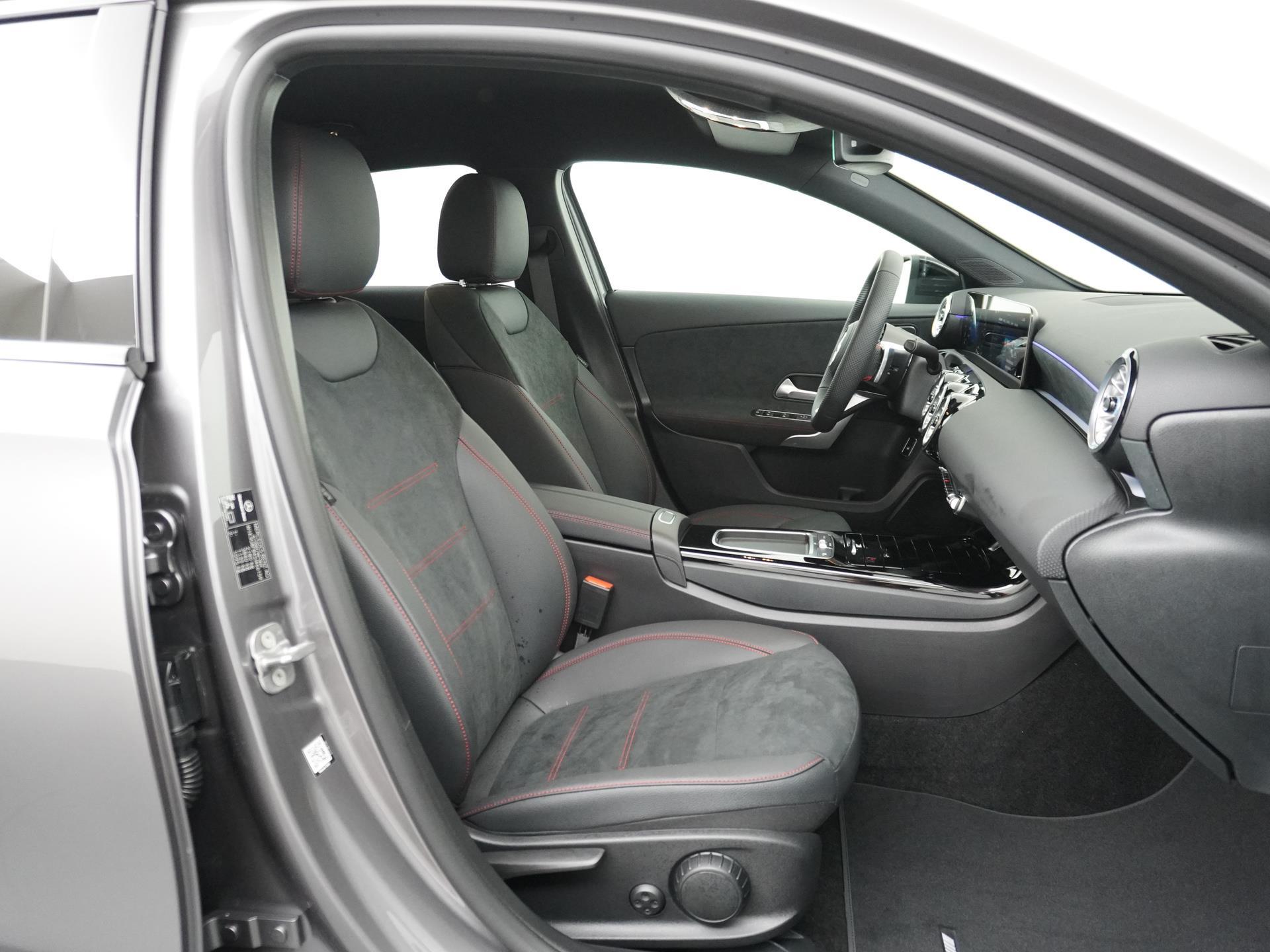 Mercedes-Benz A-Klasse 250 e Star Edition AMG Line 50