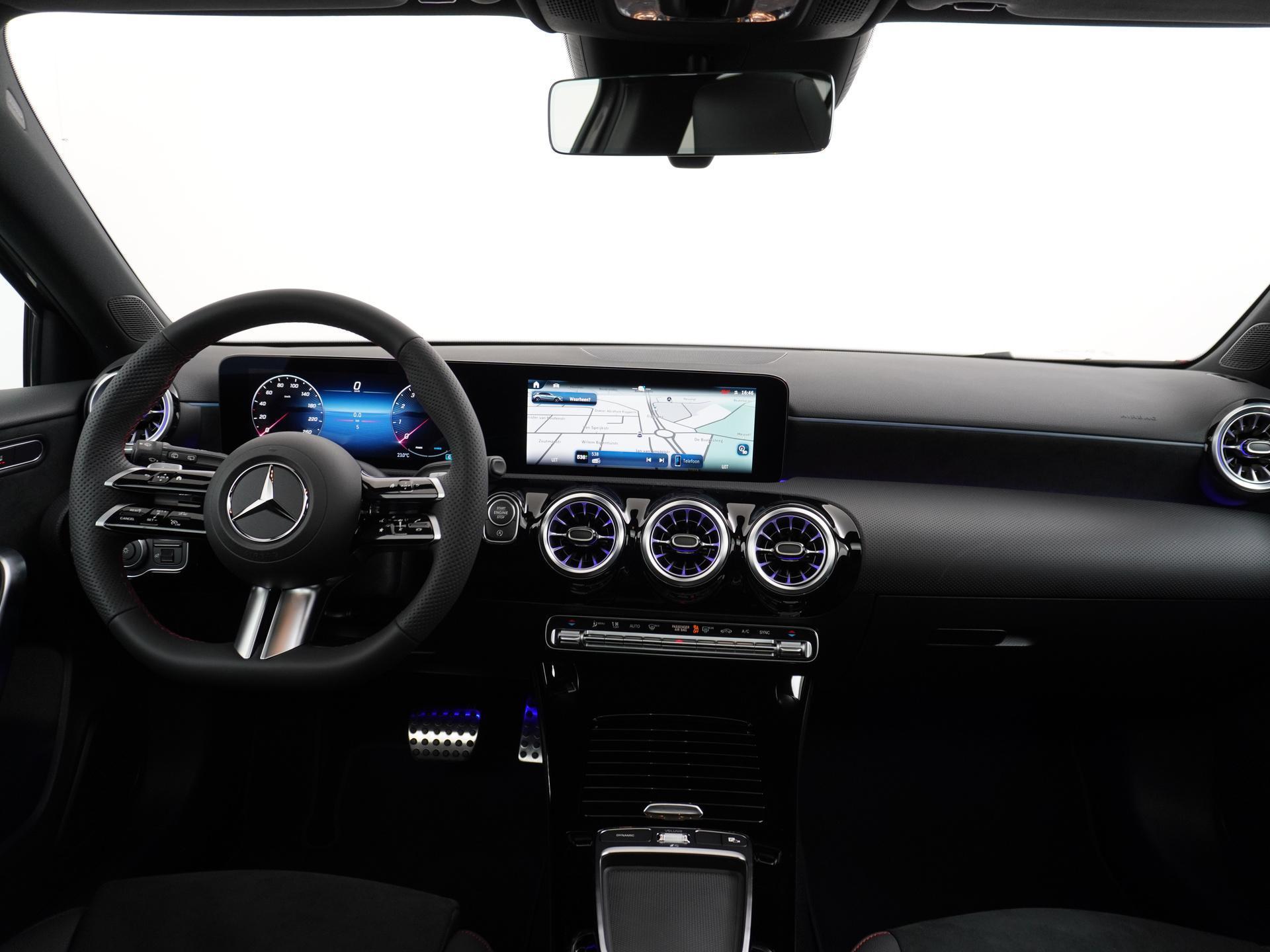 Mercedes-Benz A-Klasse 180 Star Edition AMG Line 22