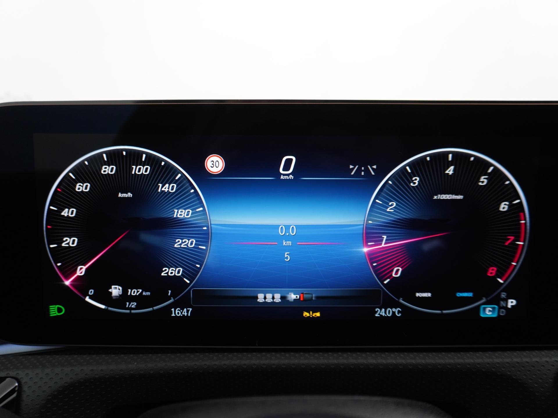 Mercedes-Benz A-Klasse 180 Star Edition AMG Line 31