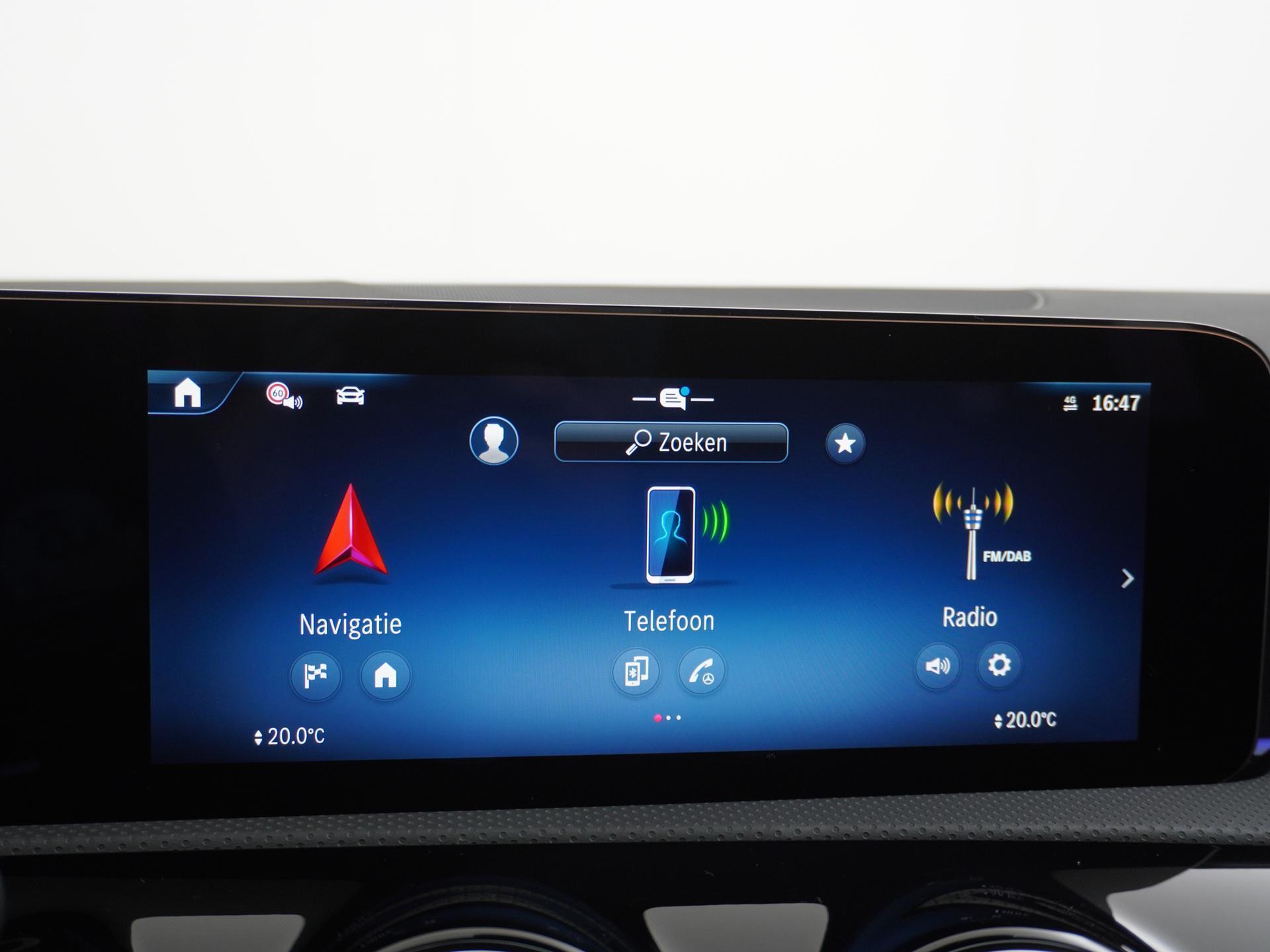 Mercedes-Benz A-Klasse 180 Star Edition AMG Line 32