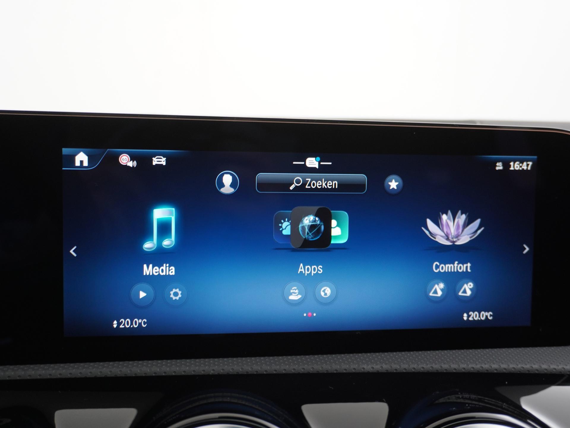 Mercedes-Benz A-Klasse 180 Star Edition AMG Line 33