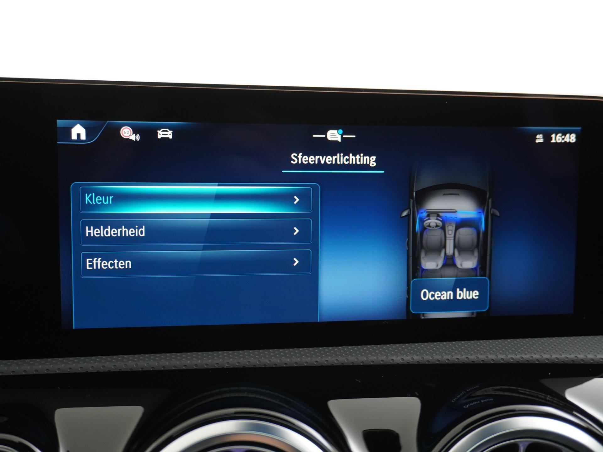 Mercedes-Benz A-Klasse 180 Star Edition AMG Line 40