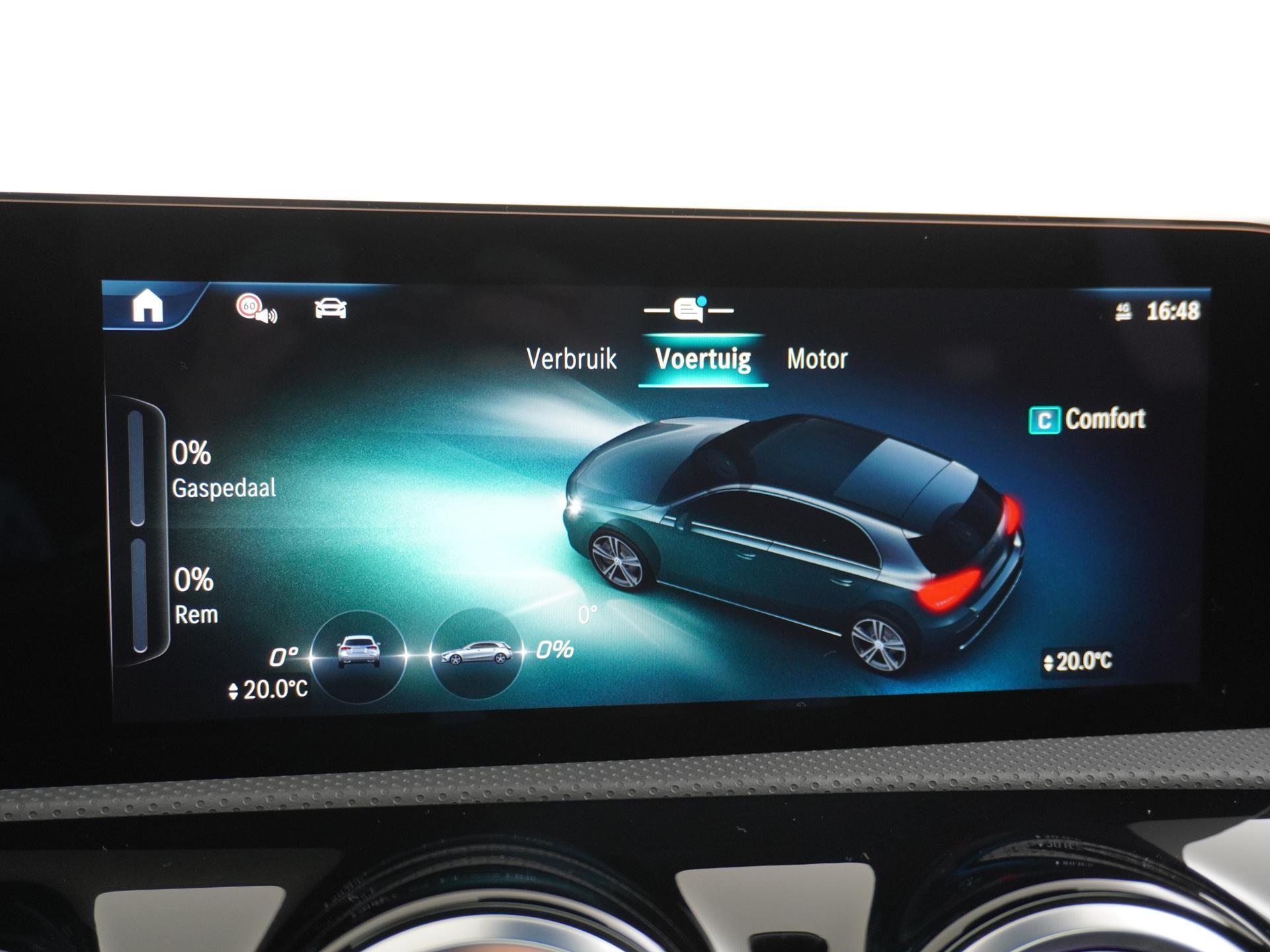 Mercedes-Benz A-Klasse 180 Star Edition AMG Line 41