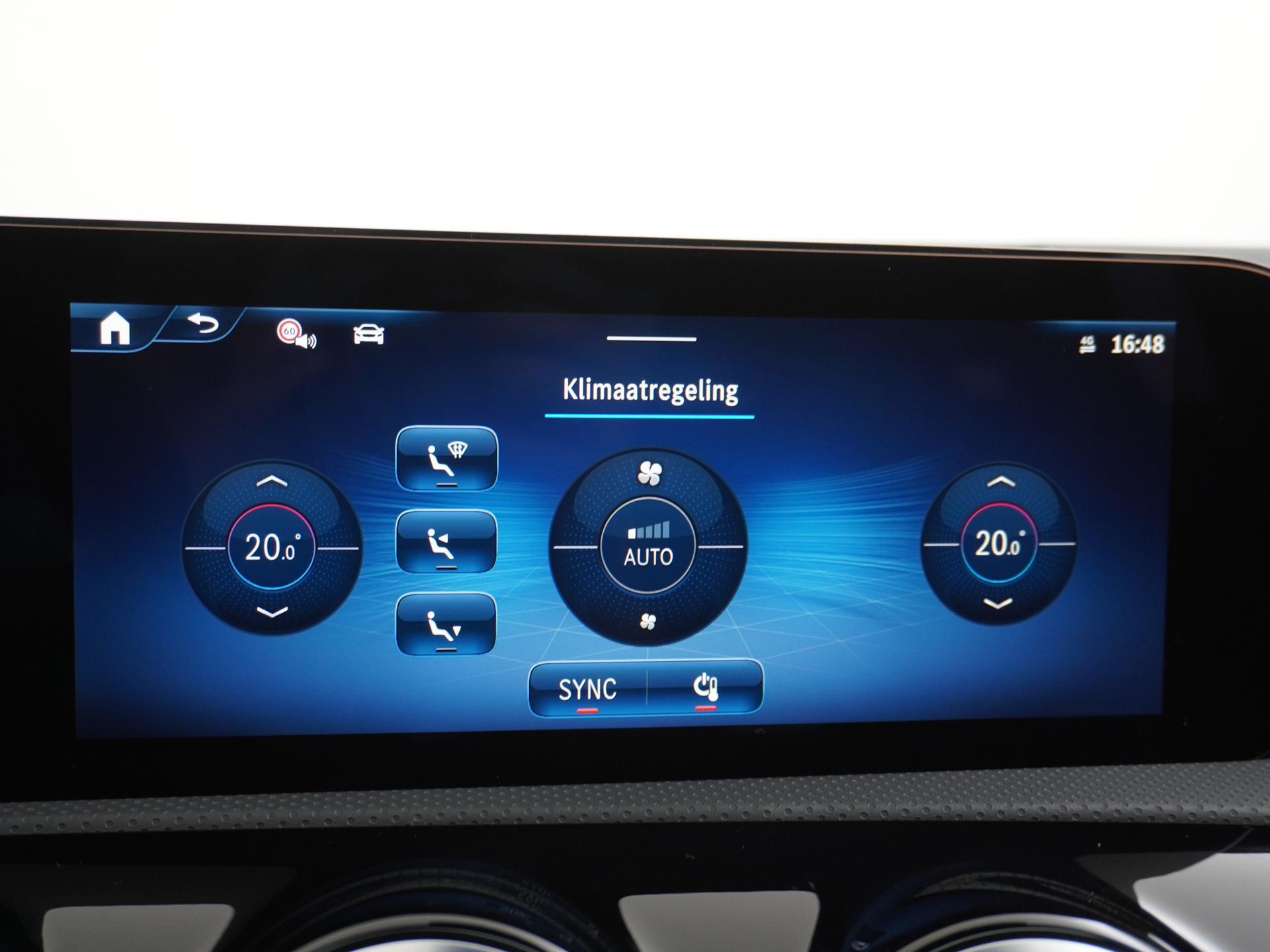 Mercedes-Benz A-Klasse 180 Star Edition AMG Line 44