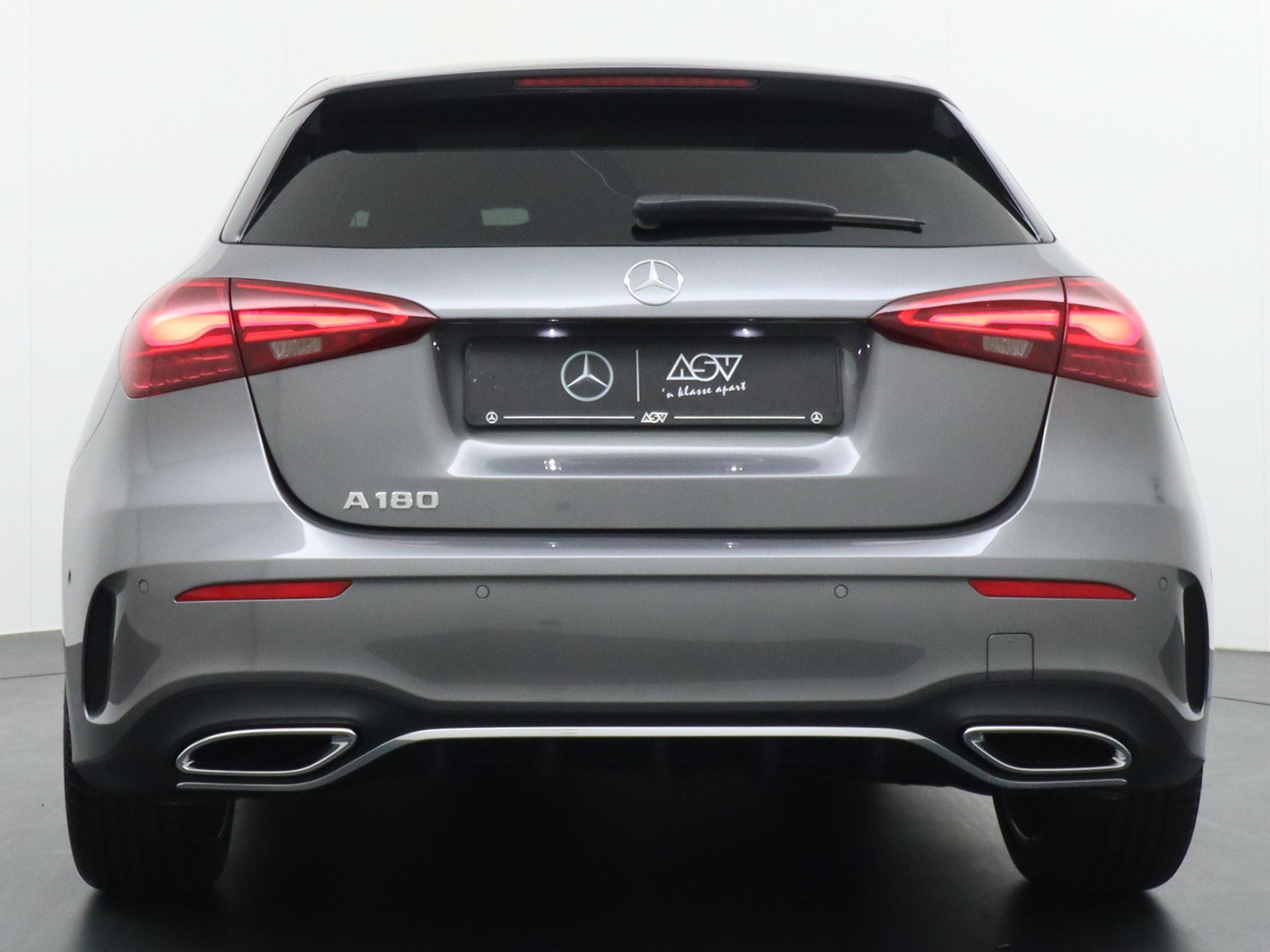 Mercedes-Benz A-Klasse 180 Star Edition AMG Line 6